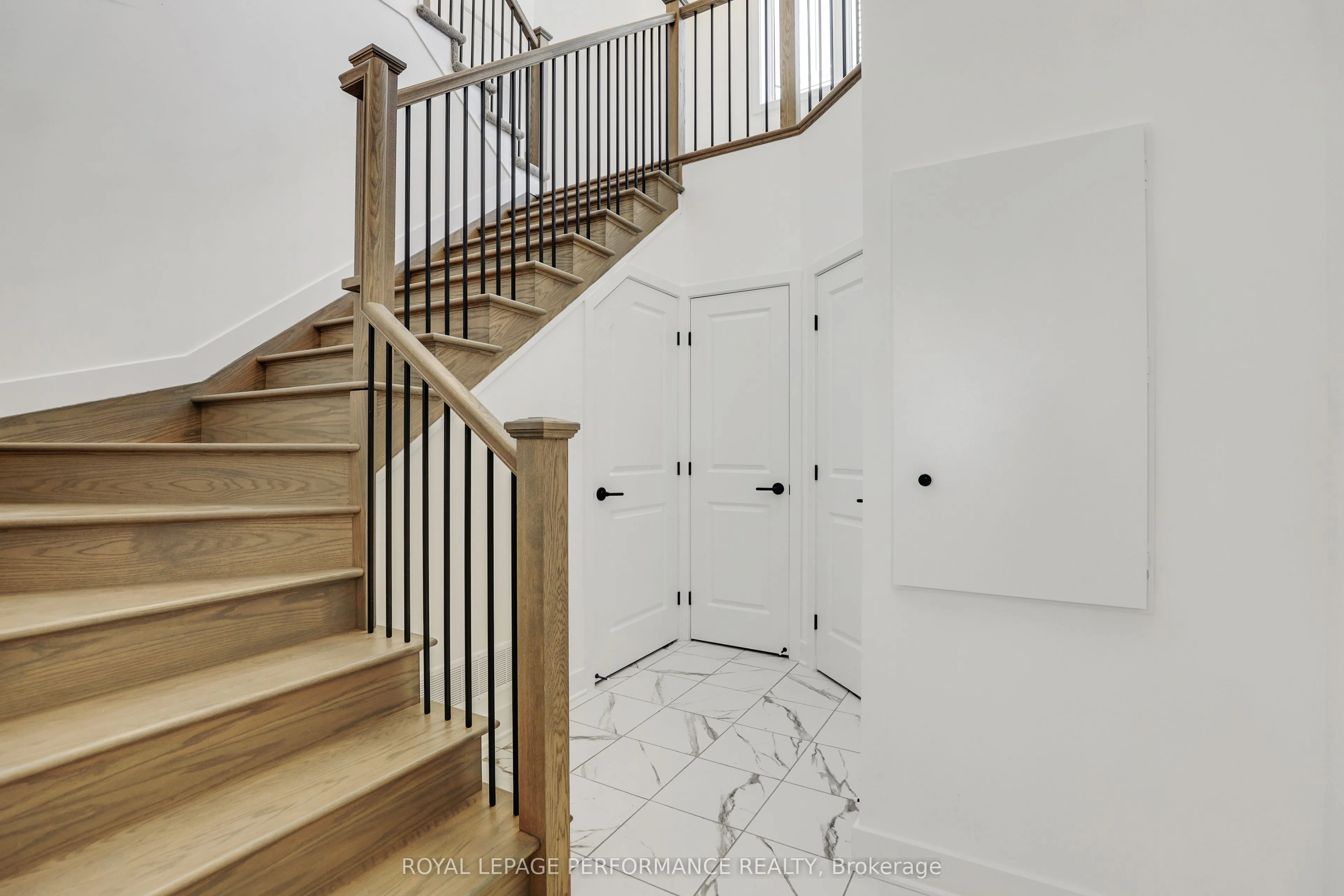 32 DUN SKIPPER Way, #A