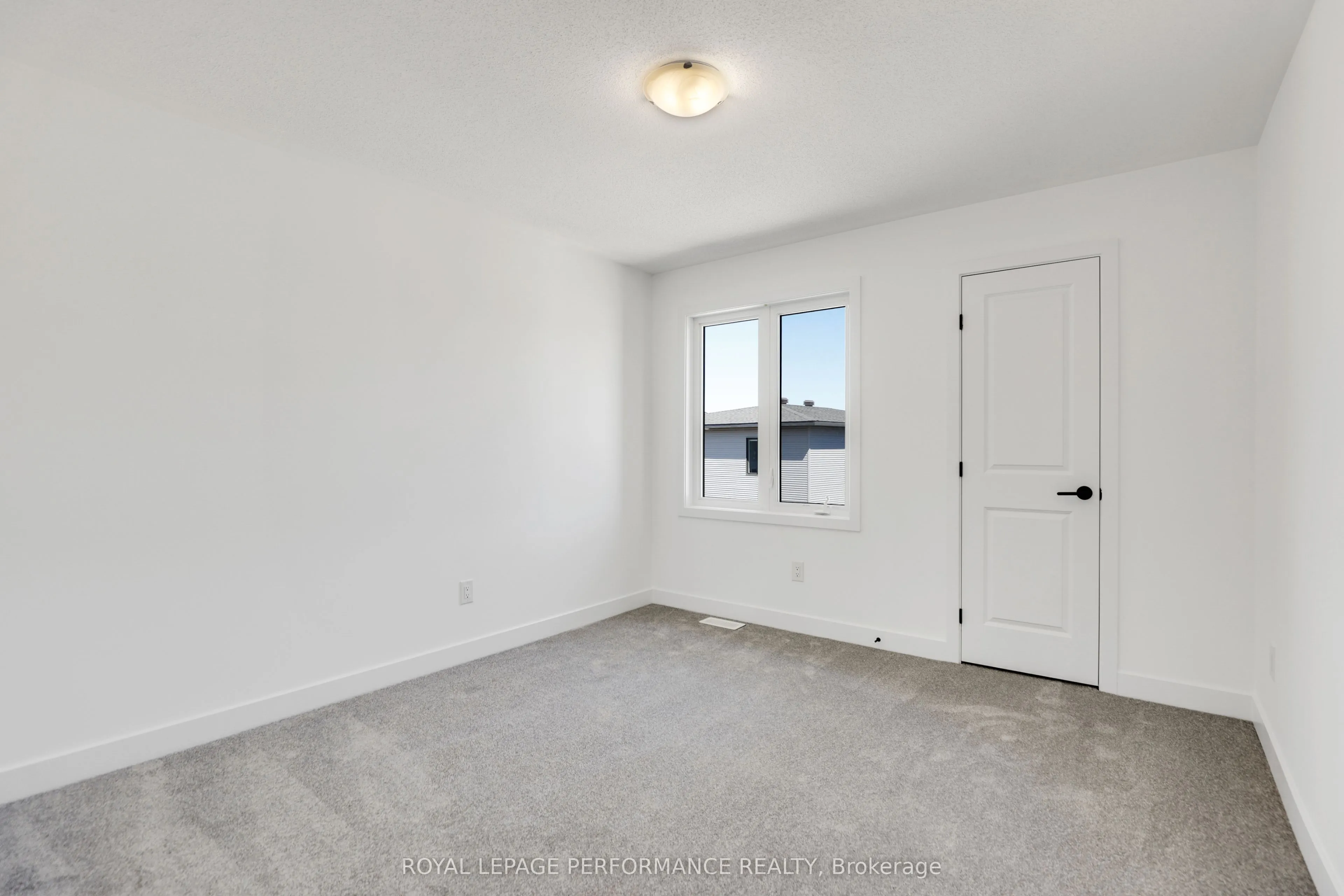 32 DUN SKIPPER Way, #A