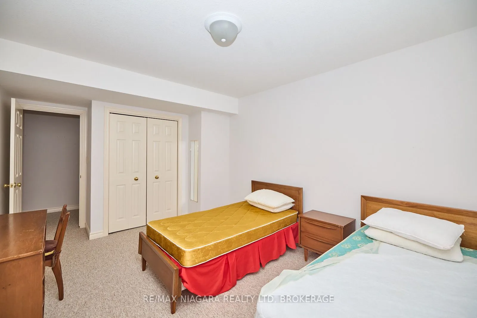 6869 Imperial Court