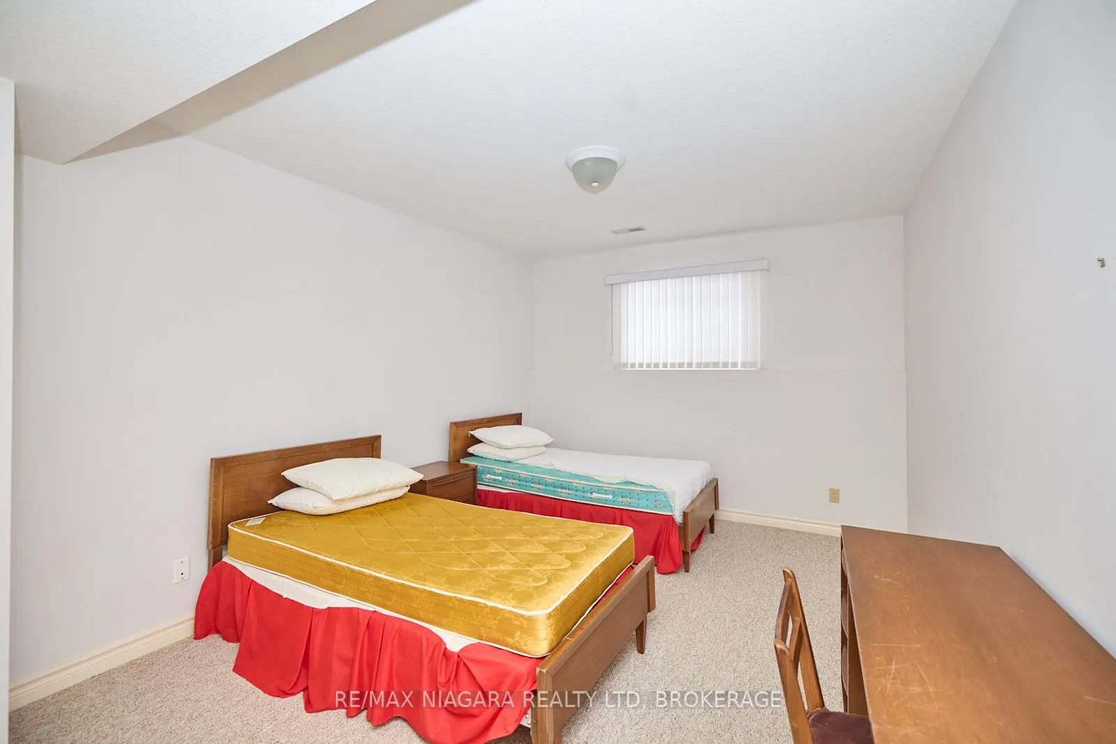 6869 Imperial Court