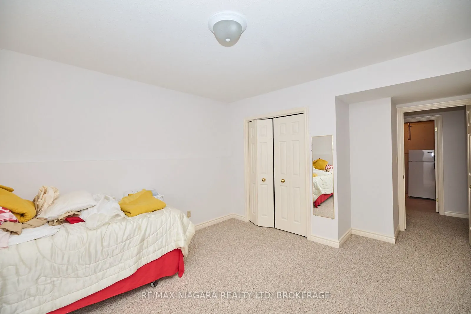 6869 Imperial Court