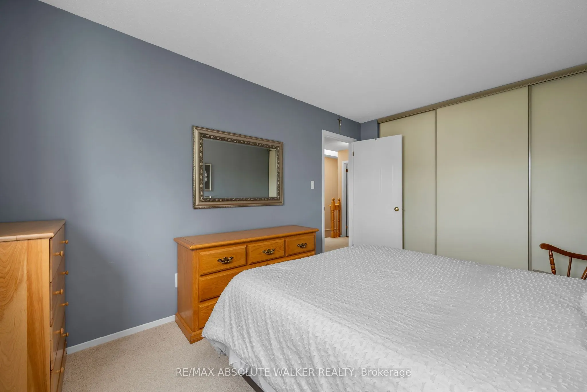 757 Clearcrest Crescent