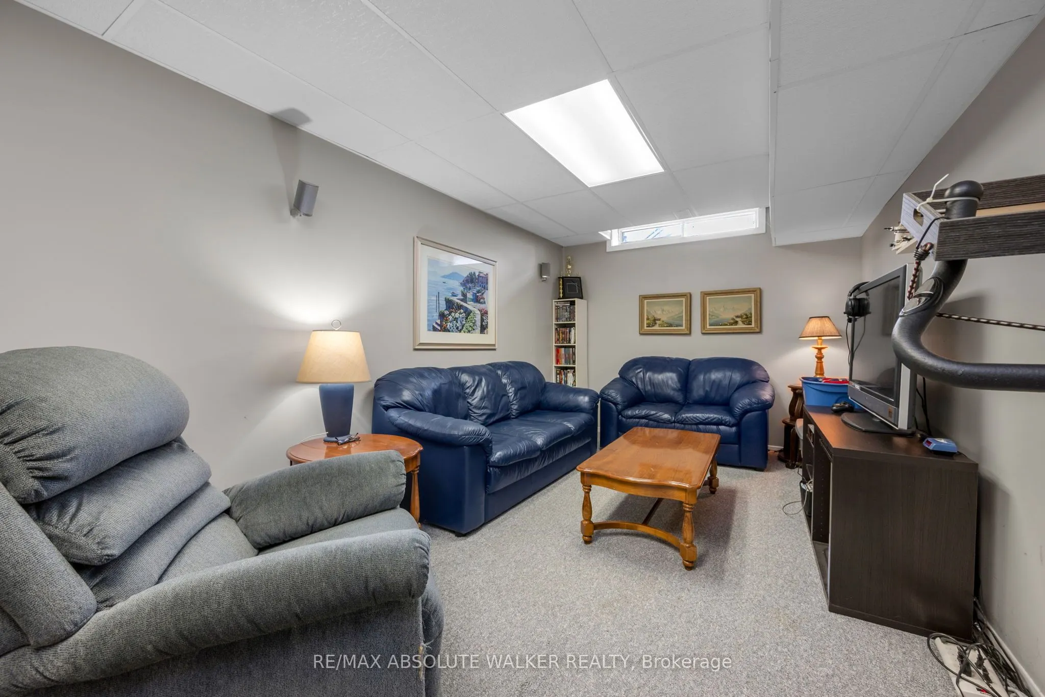 757 Clearcrest Crescent