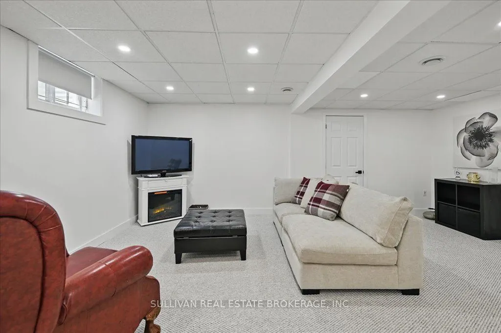 17 Rockhaven Lane