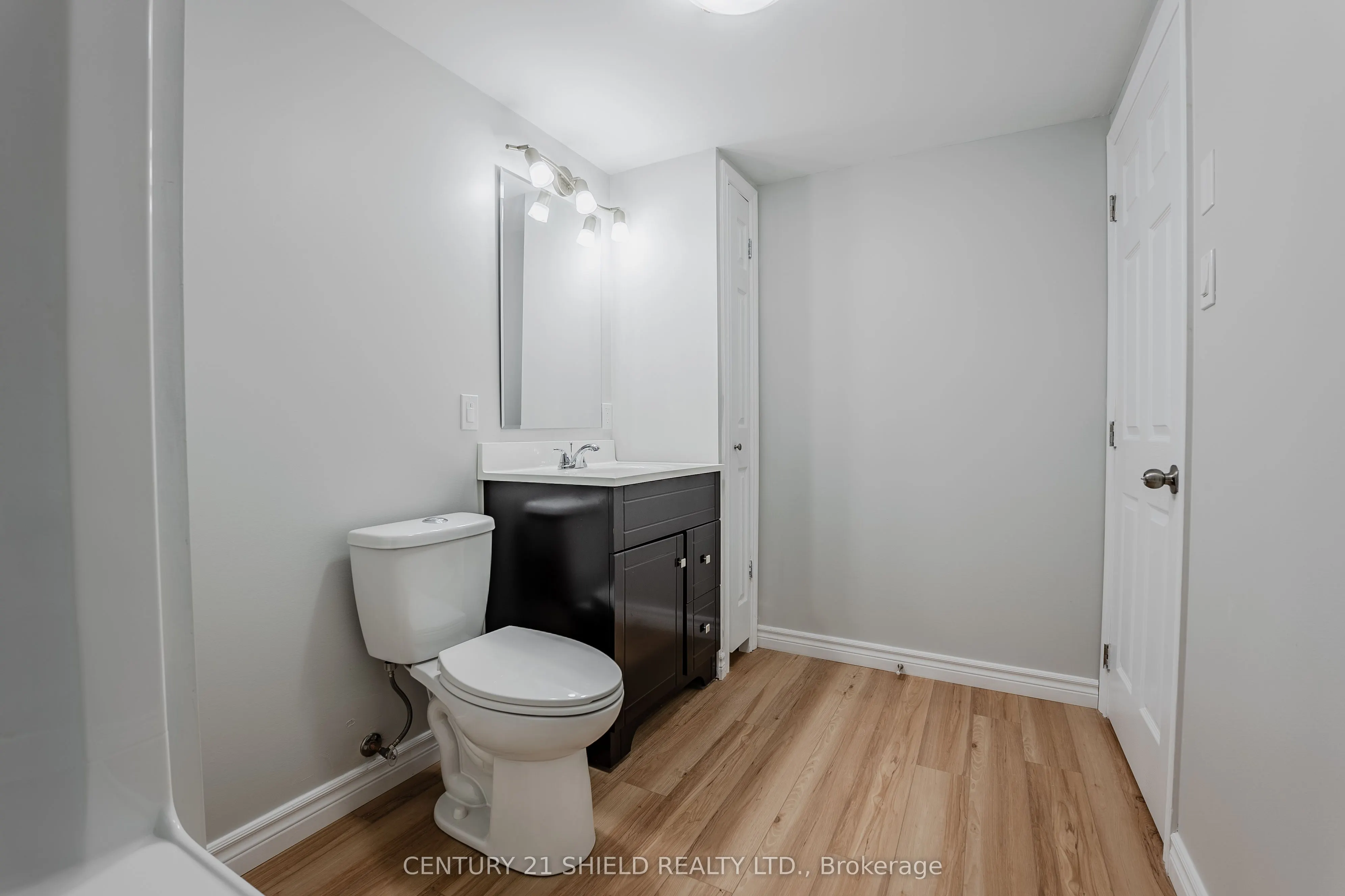 1 William Street, #B