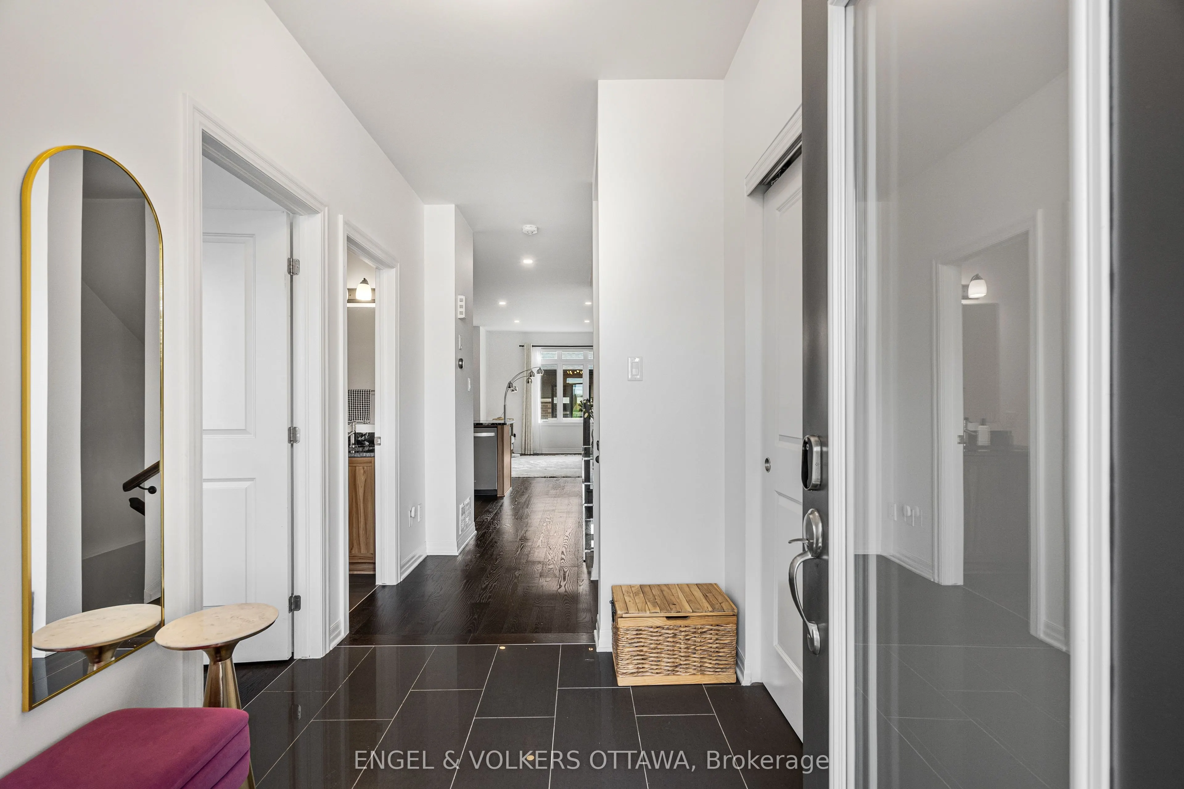 606 Mikinak Road
