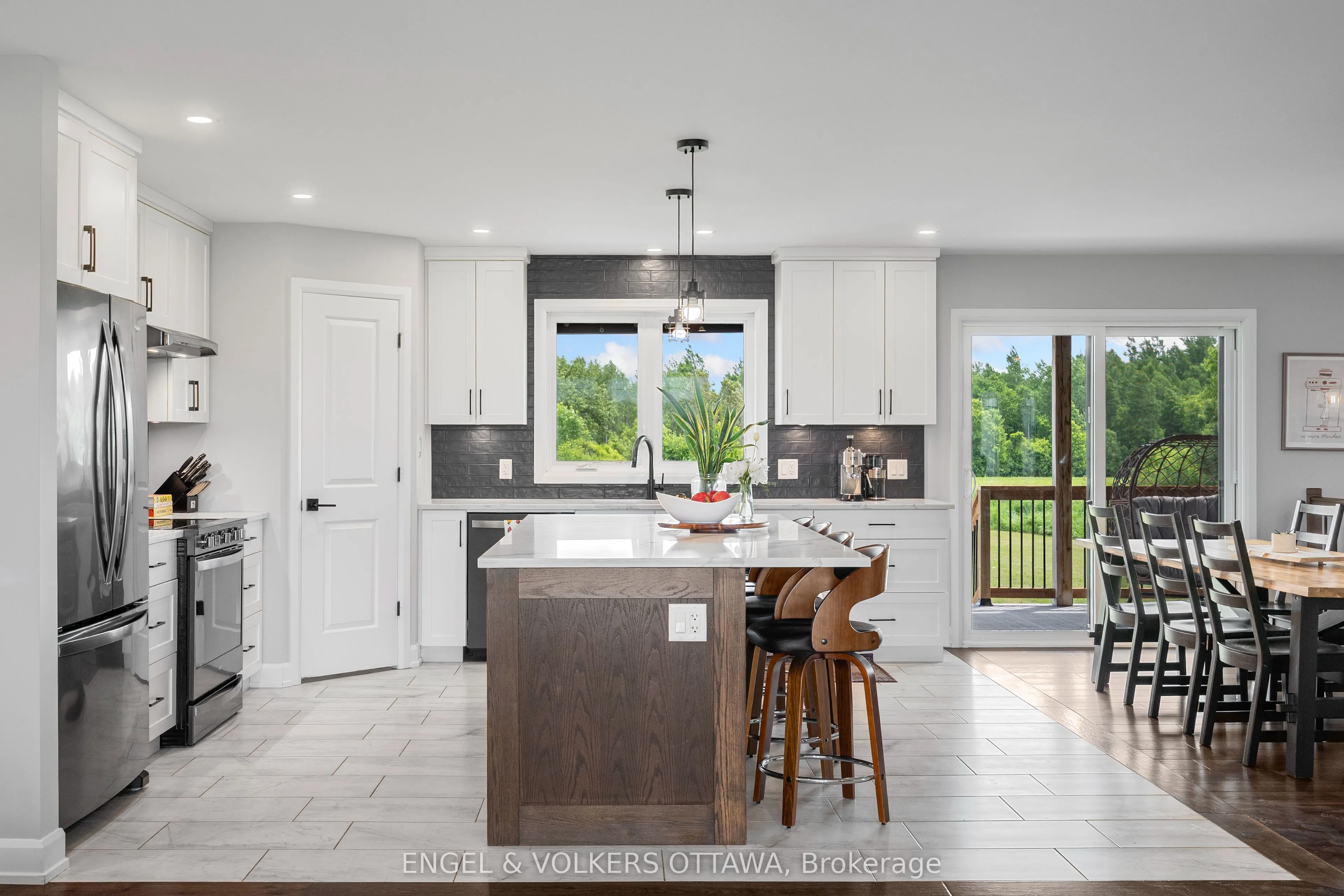 3415 Stagecoach Road
