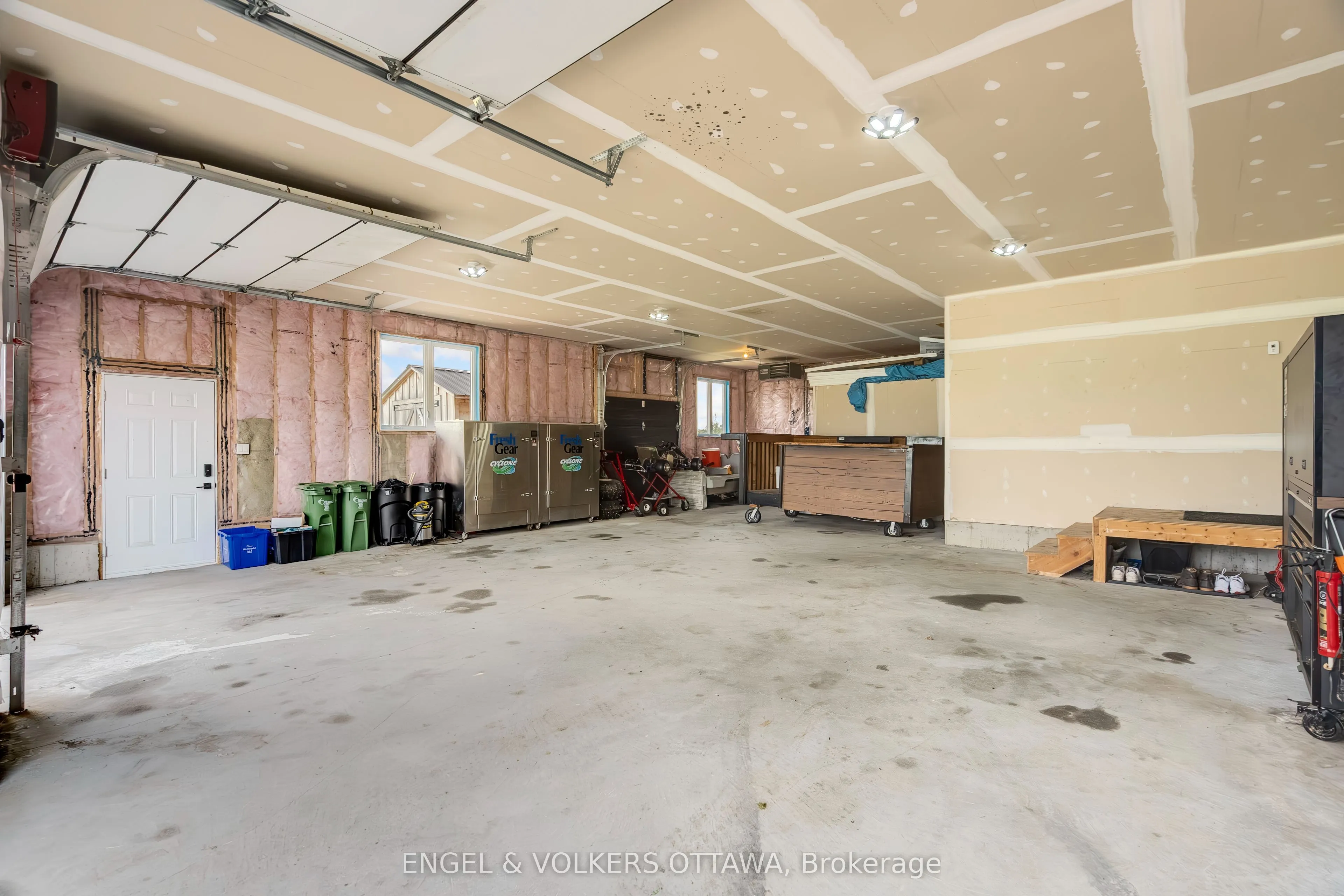3415 Stagecoach Road