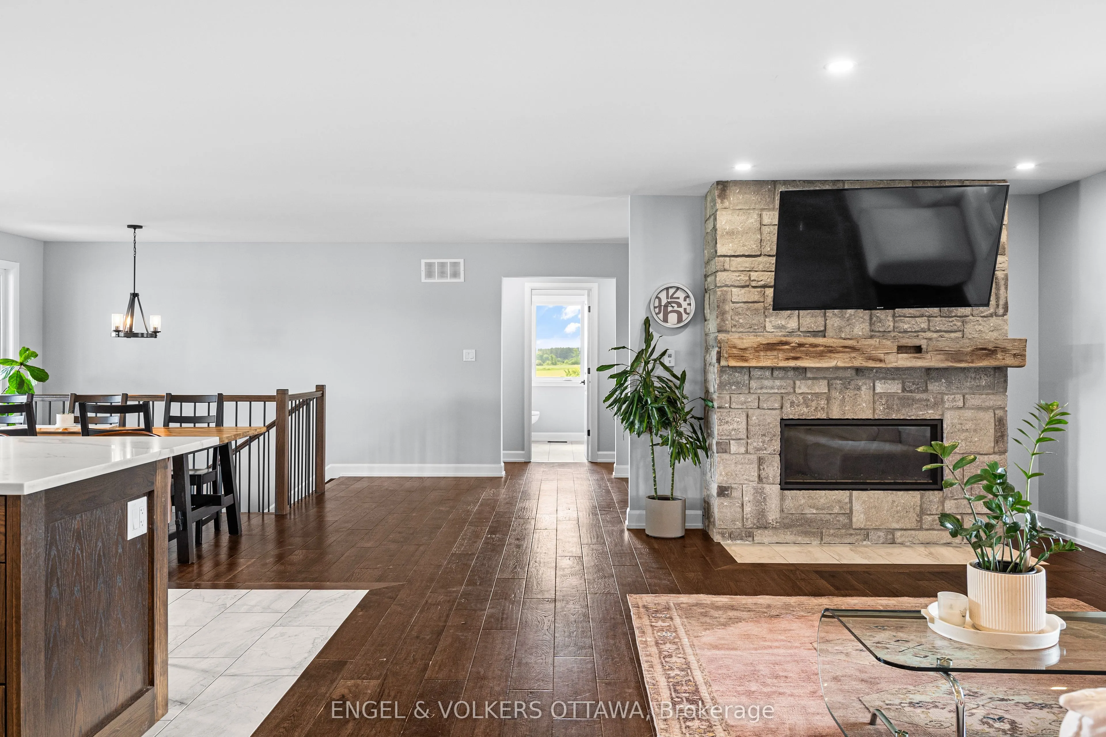 3415 Stagecoach Road