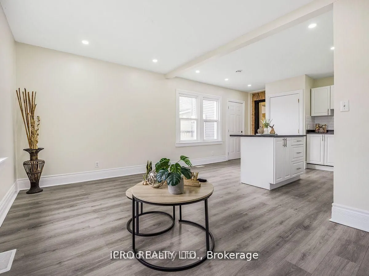 1308 King Street E