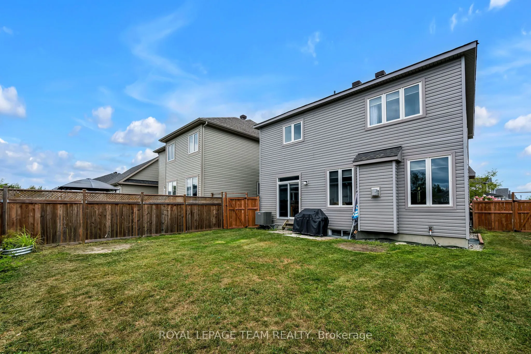 1201 De Pencier Drive