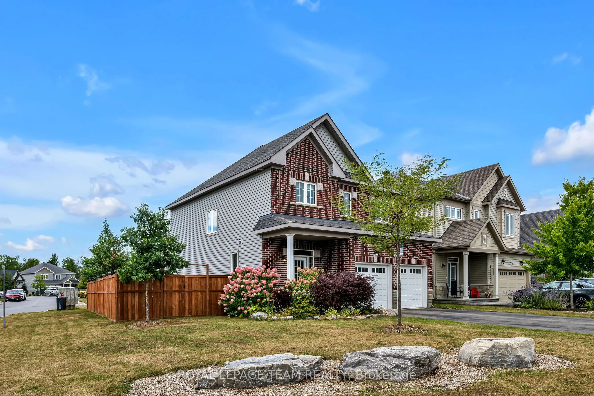 1201 De Pencier Drive