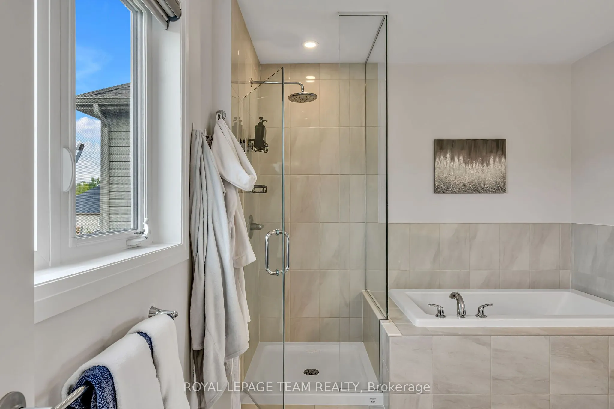 1201 De Pencier Drive