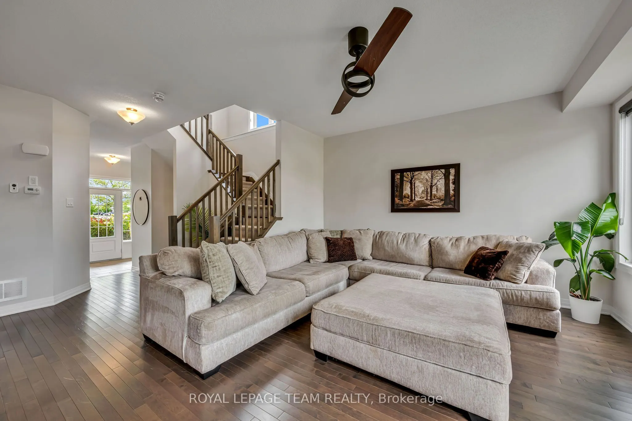 1201 De Pencier Drive