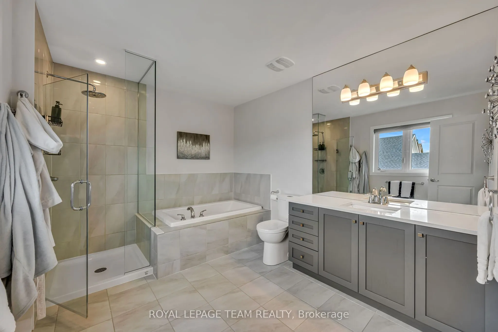 1201 De Pencier Drive