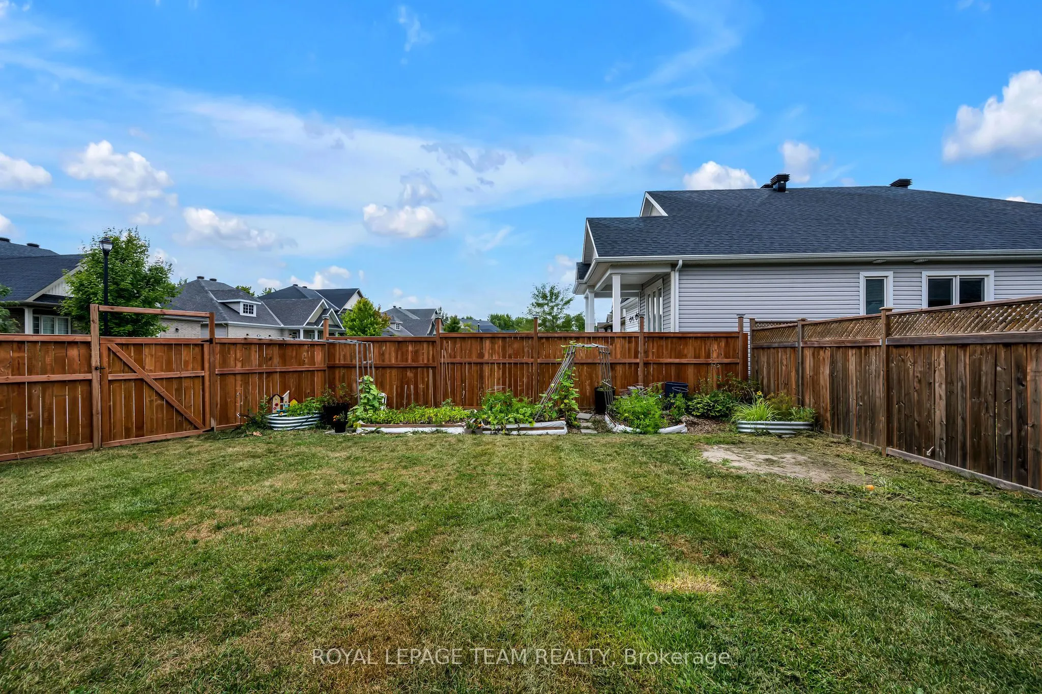 1201 De Pencier Drive