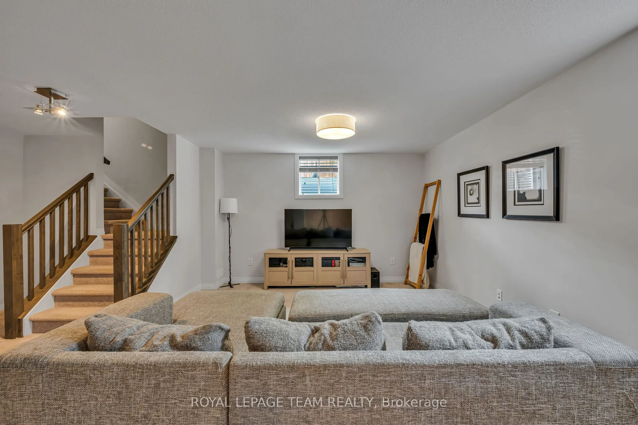 1201 De Pencier Drive