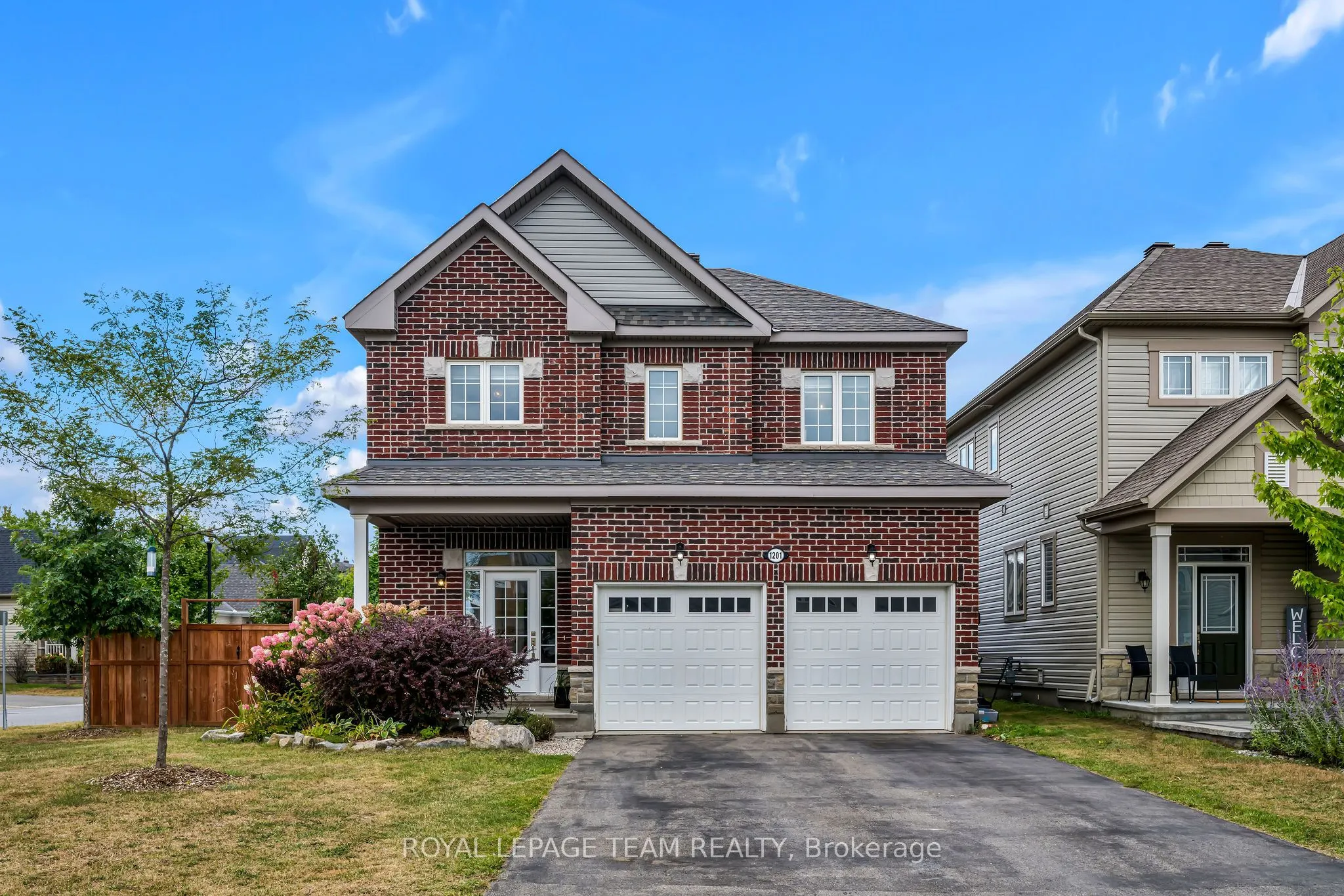 1201 De Pencier Drive
