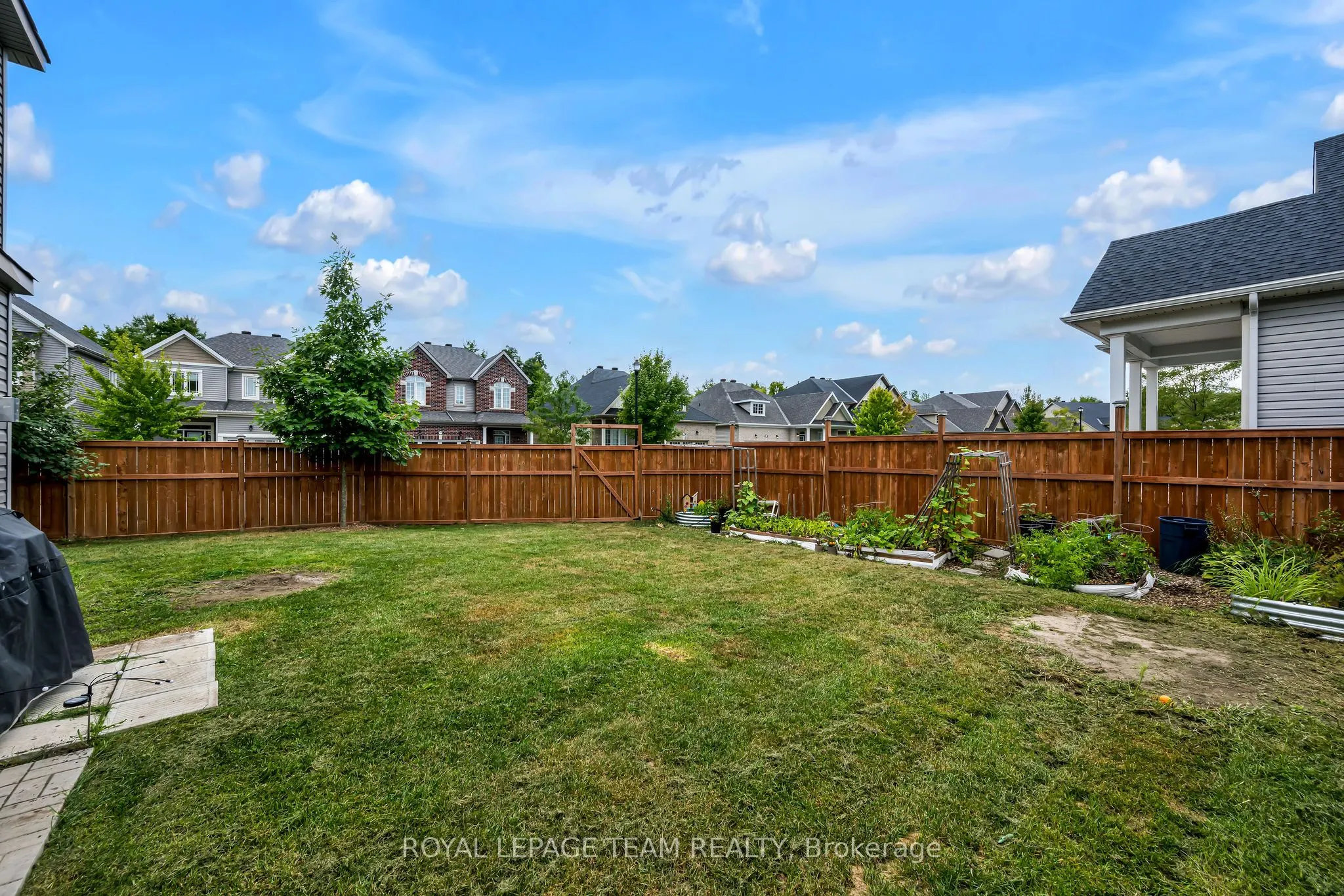 1201 De Pencier Drive