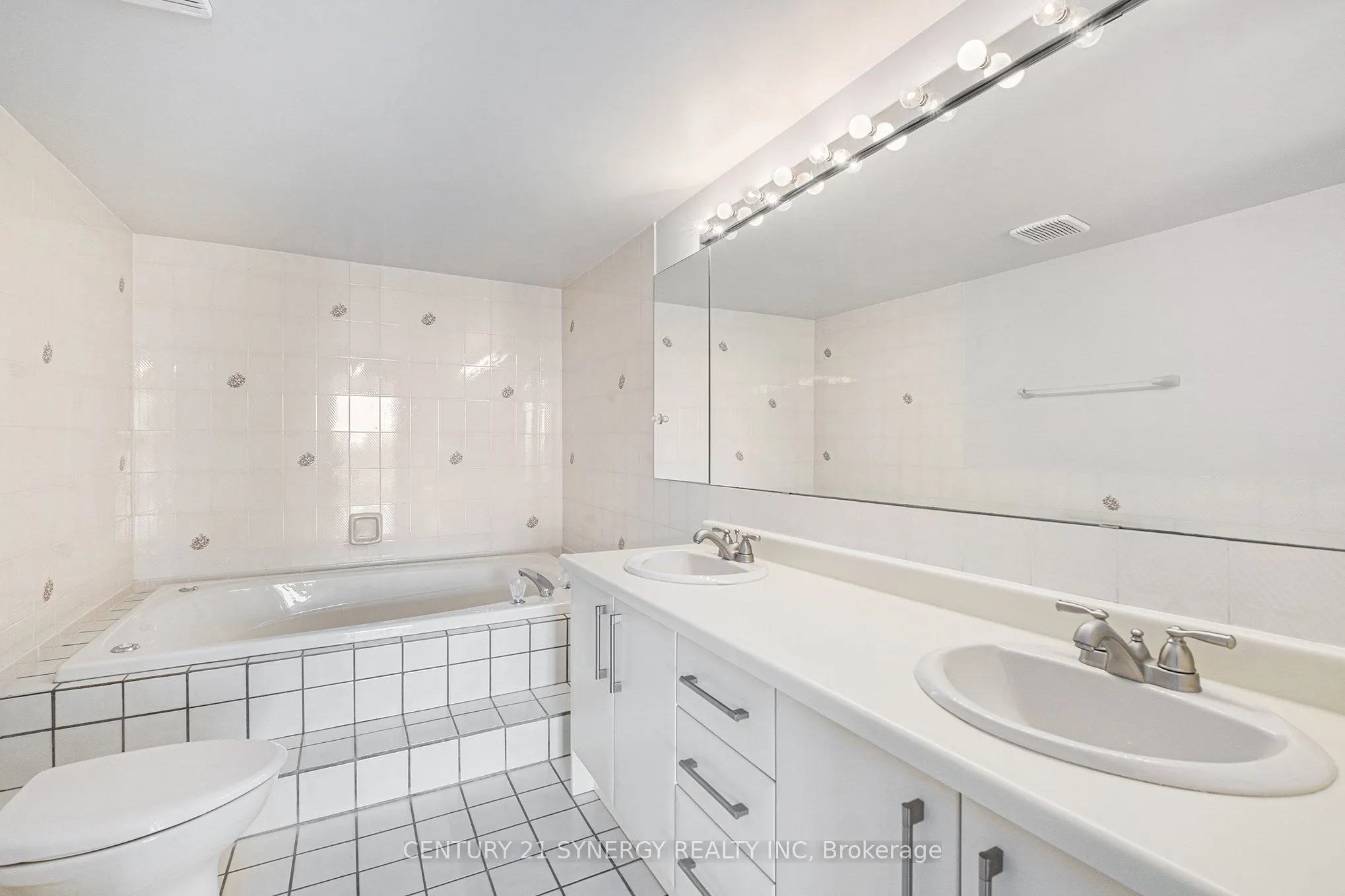 160 George Street, #2202