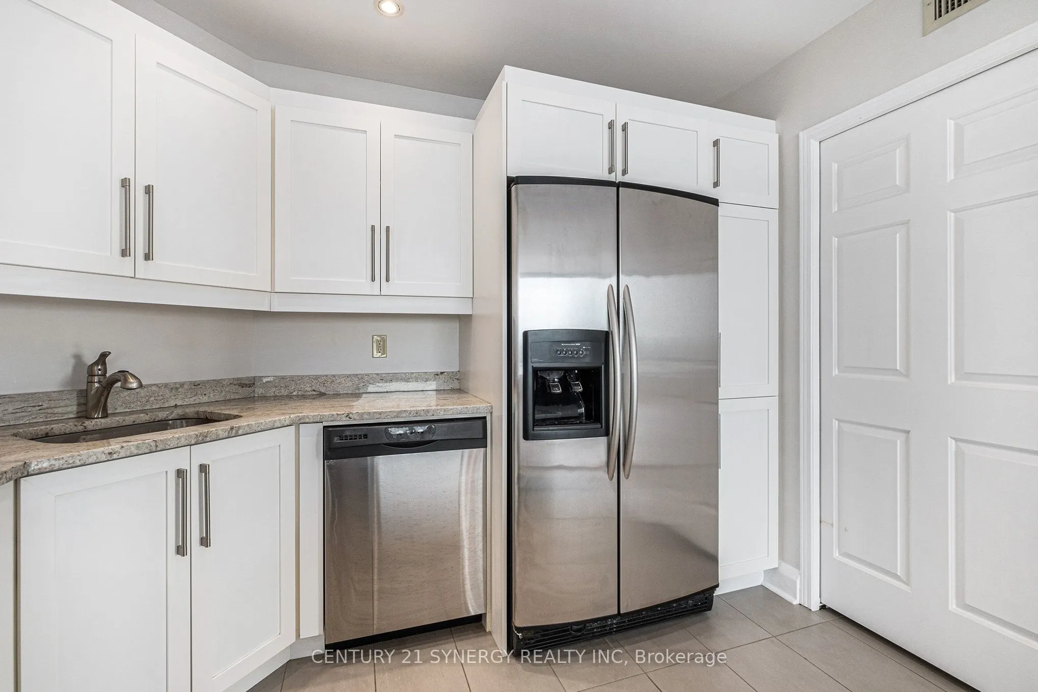 160 George Street, #2202