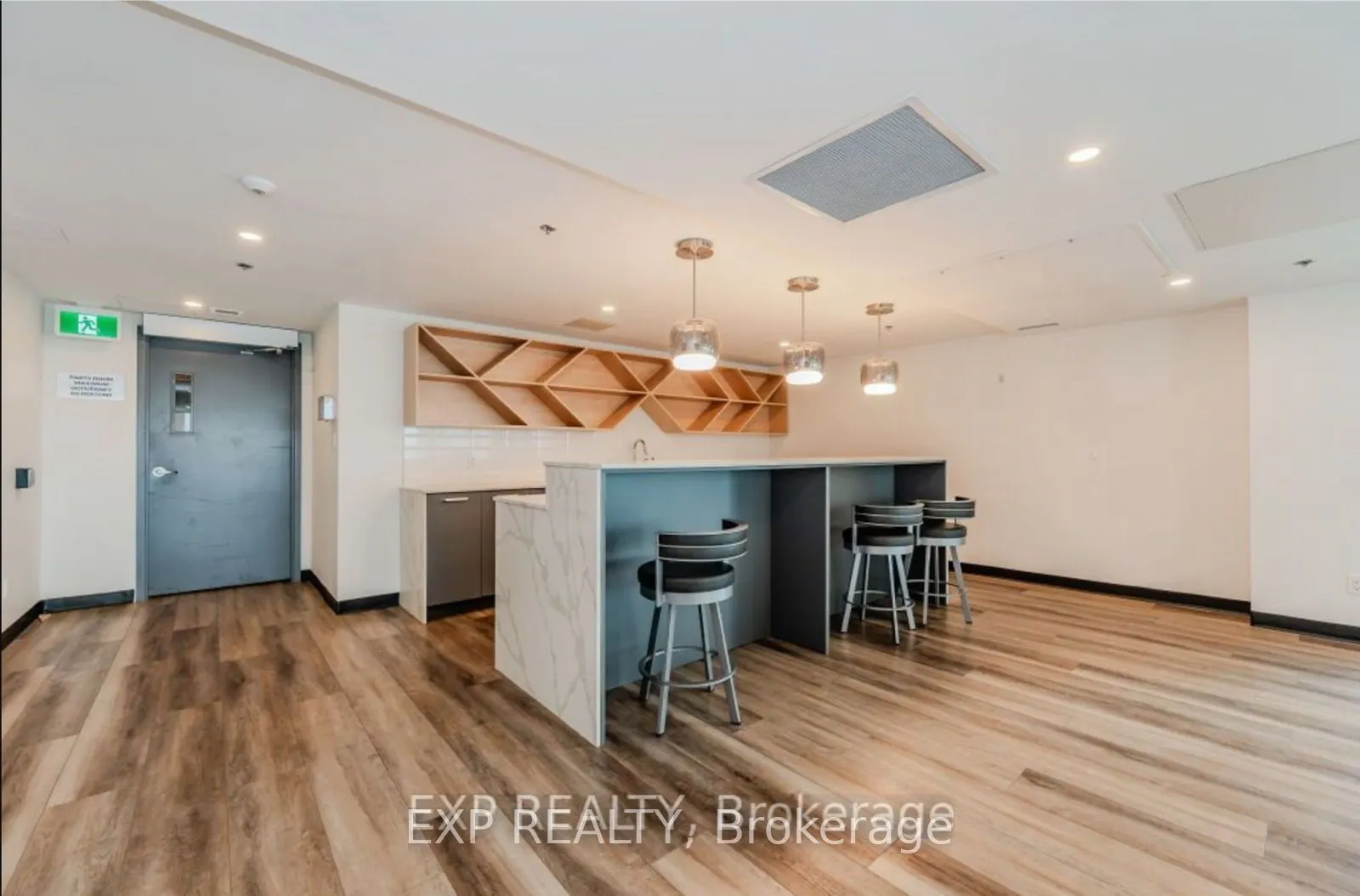 60 Frederick Street, #3503