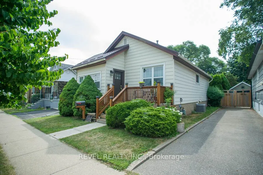 102 Walnut Street