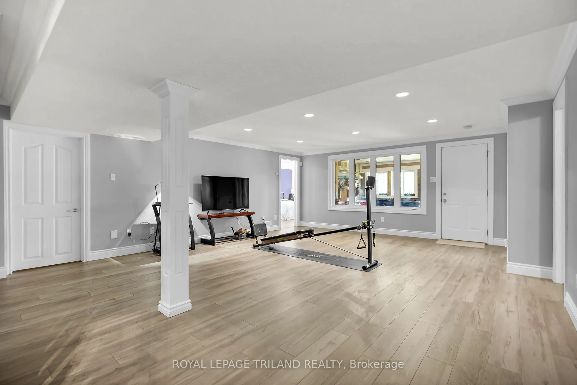 7119 Clayton Walk