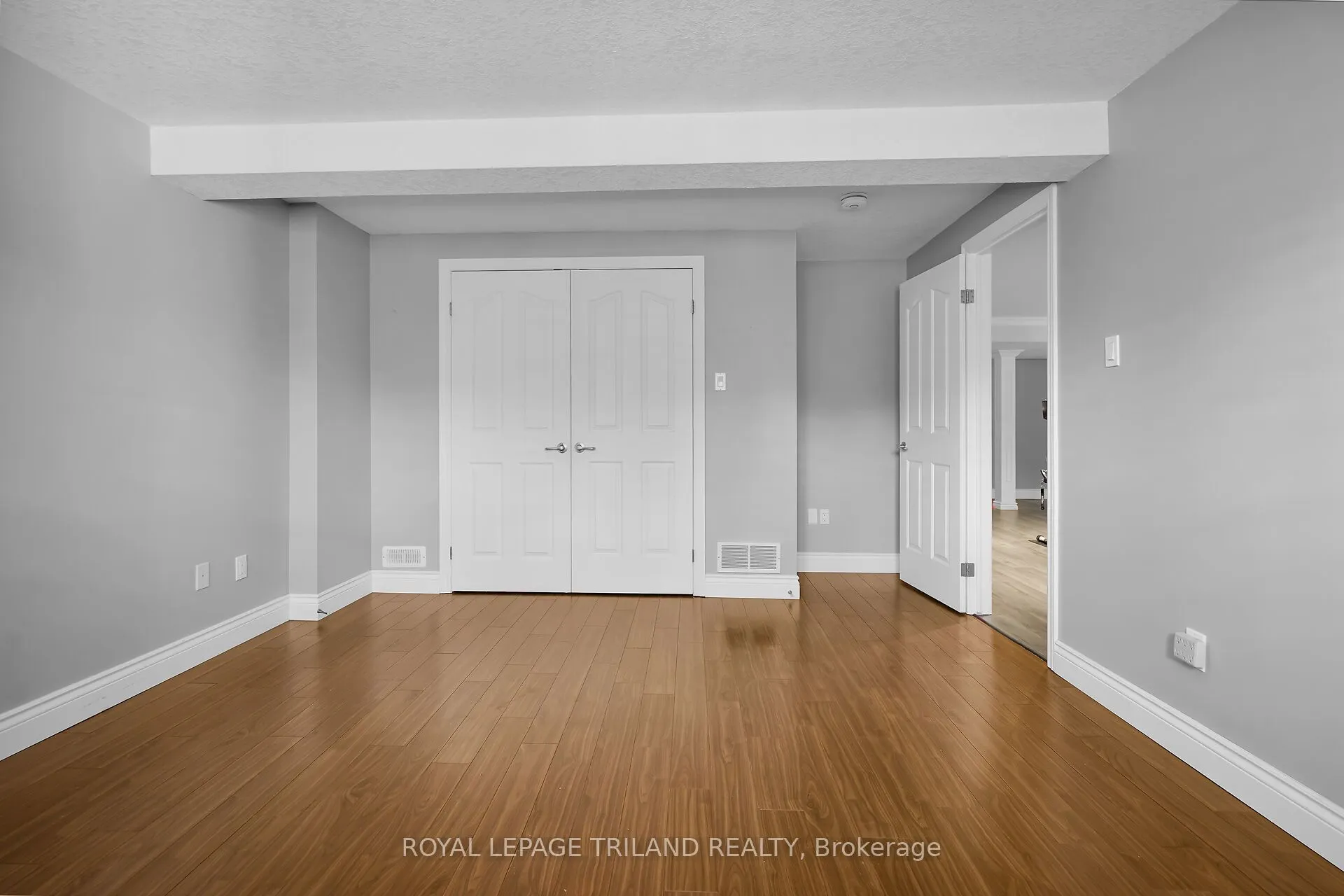 7119 Clayton Walk
