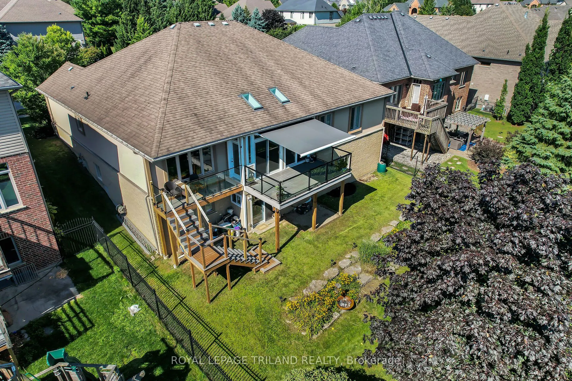 7119 Clayton Walk