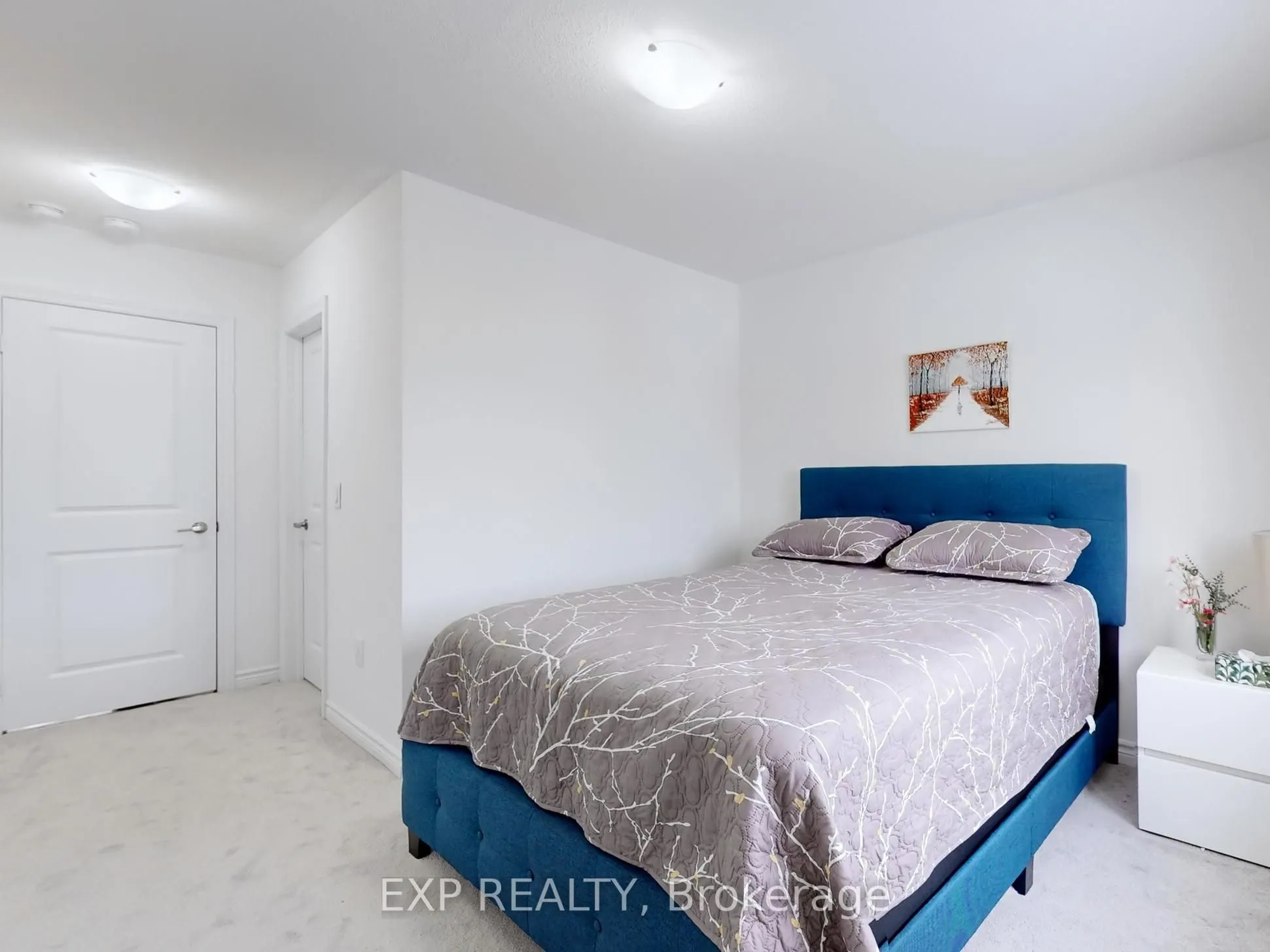 32 Doc Lougheed Avenue