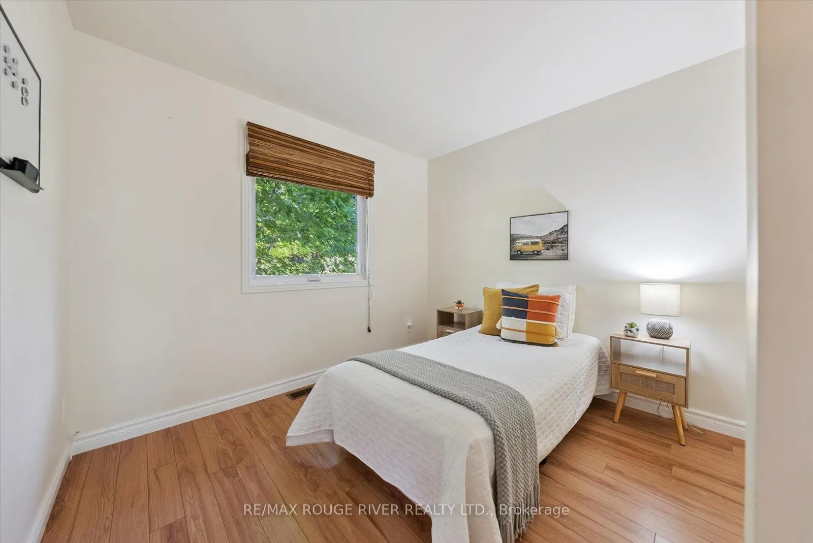 860 St Marks Road