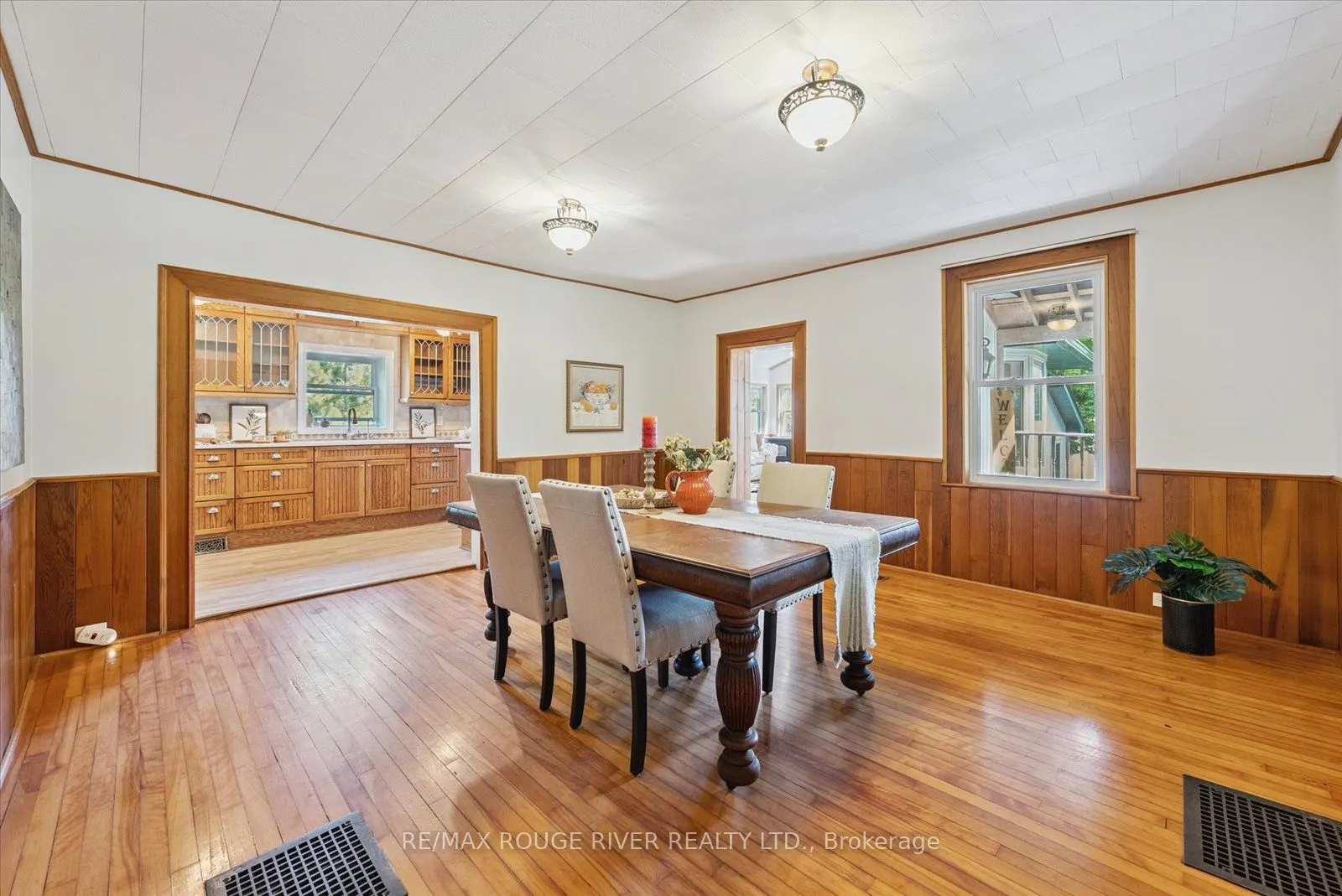 860 St Marks Road