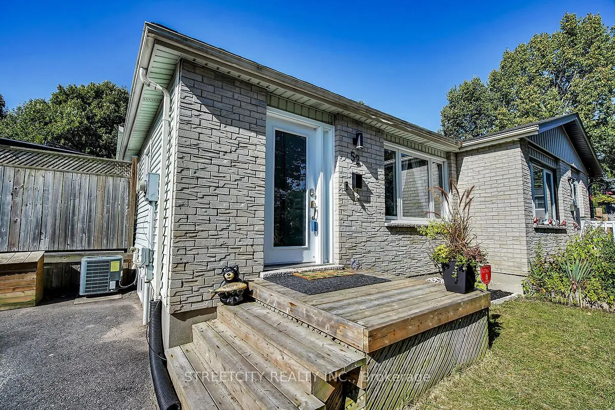52 Adswood Road