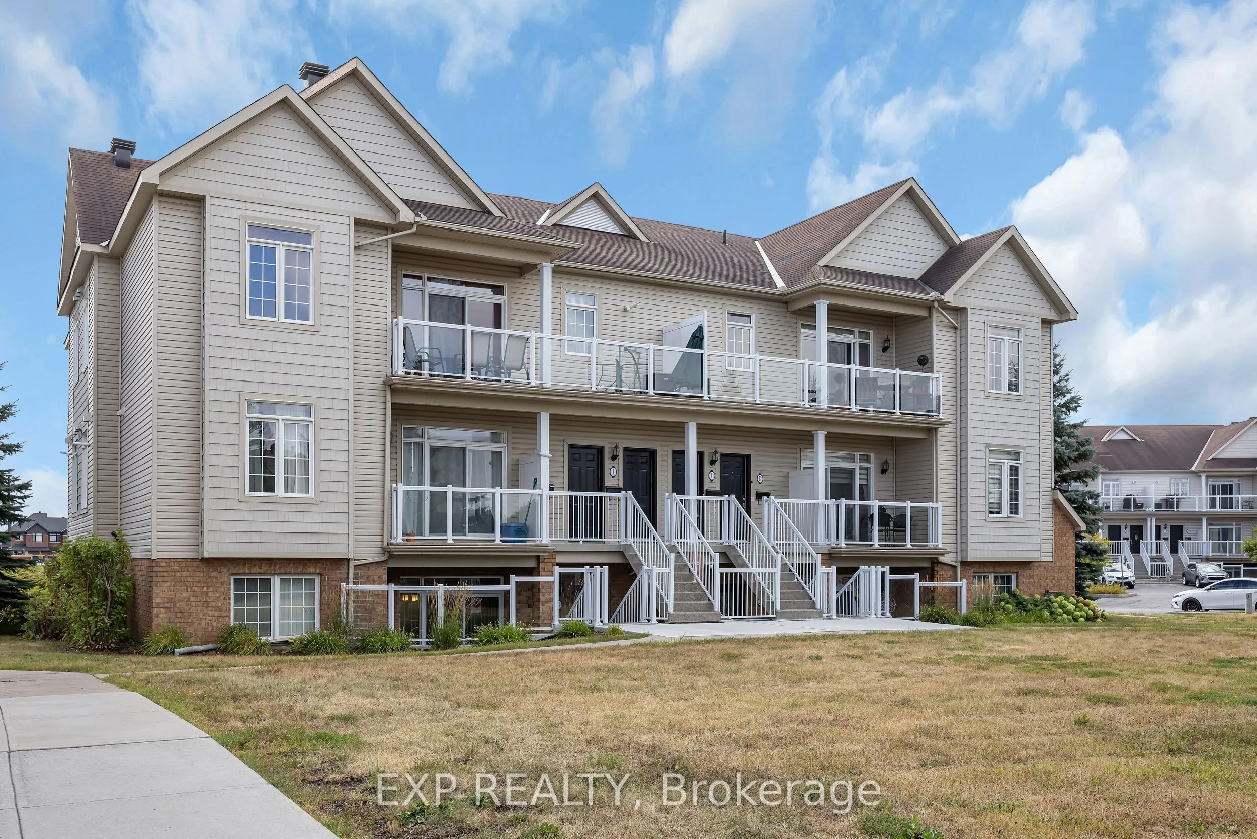 107 Artesa Private, #L