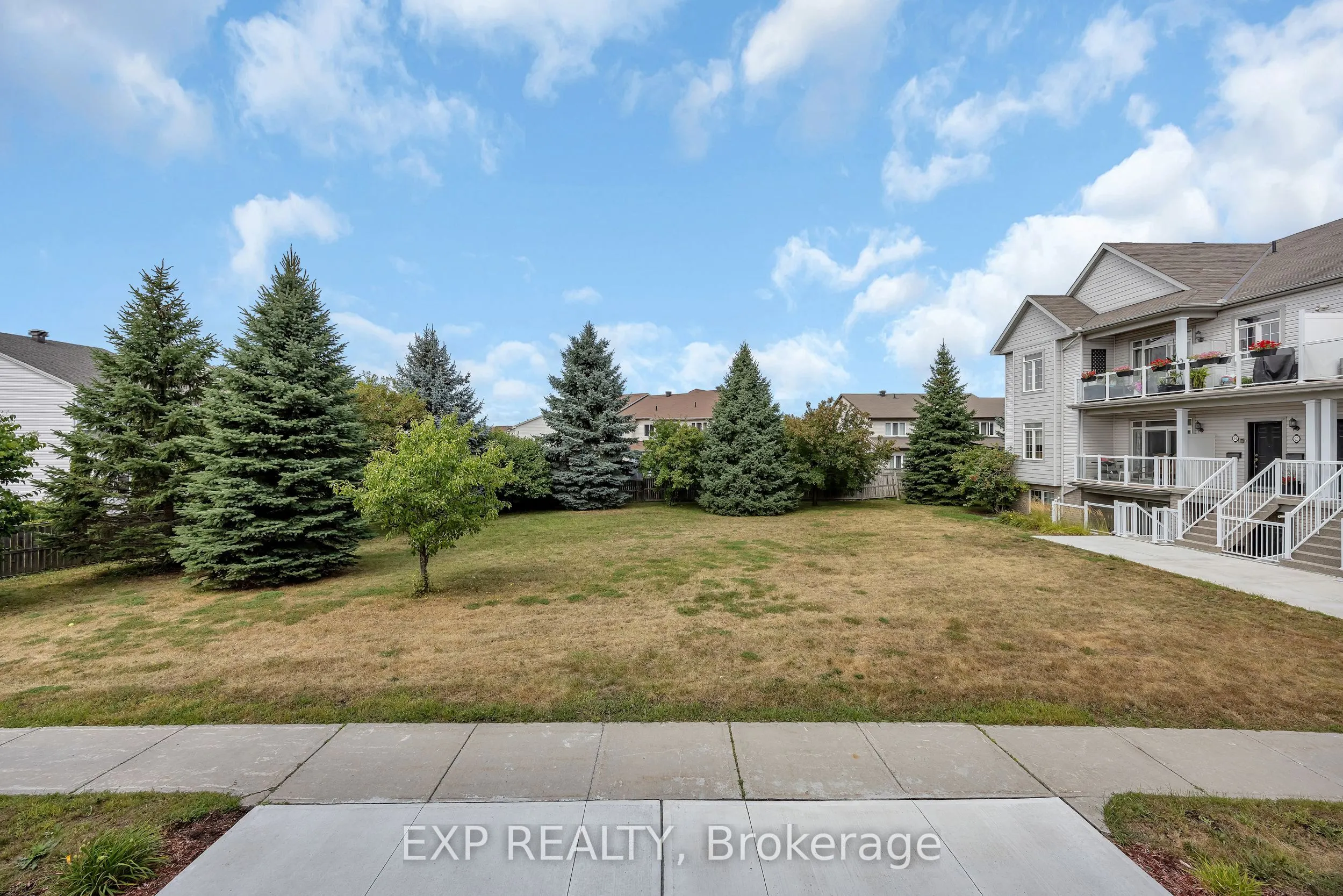 107 Artesa Private, #L