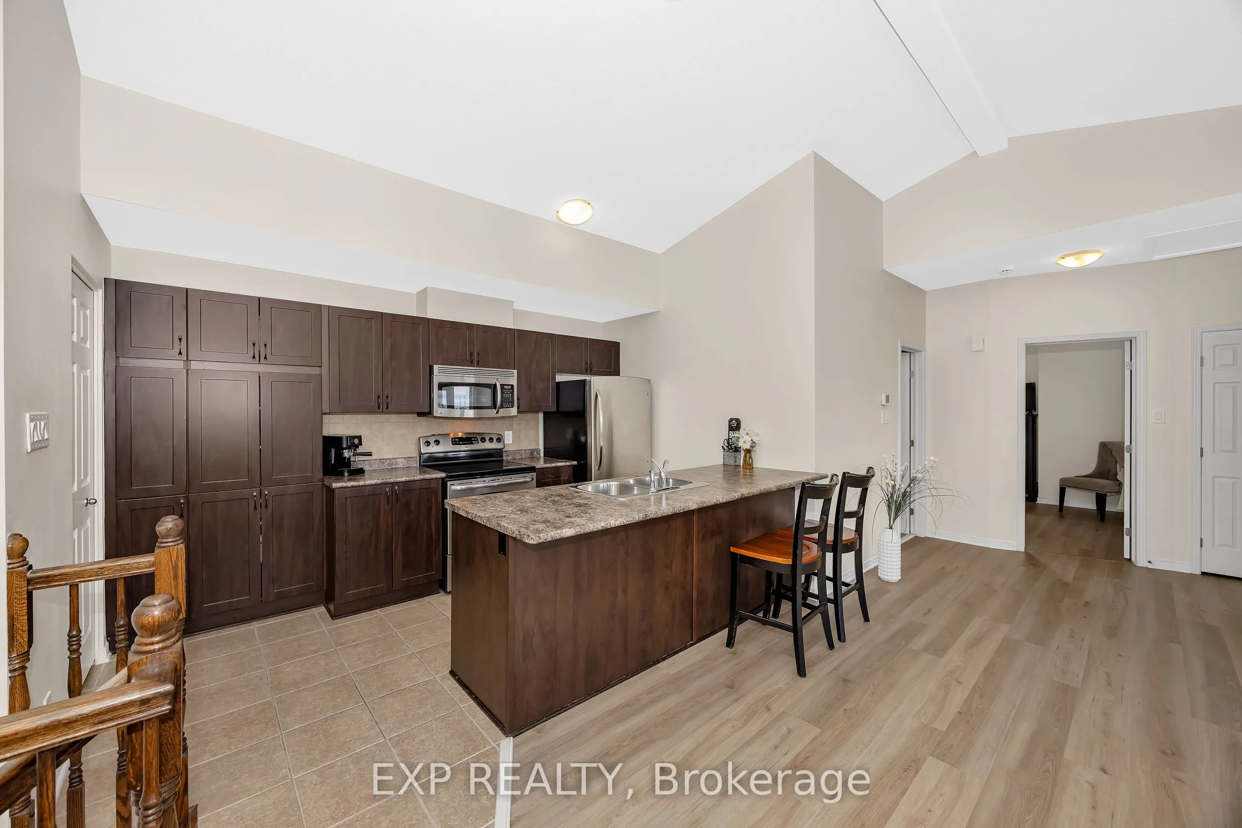 107 Artesa Private, #L