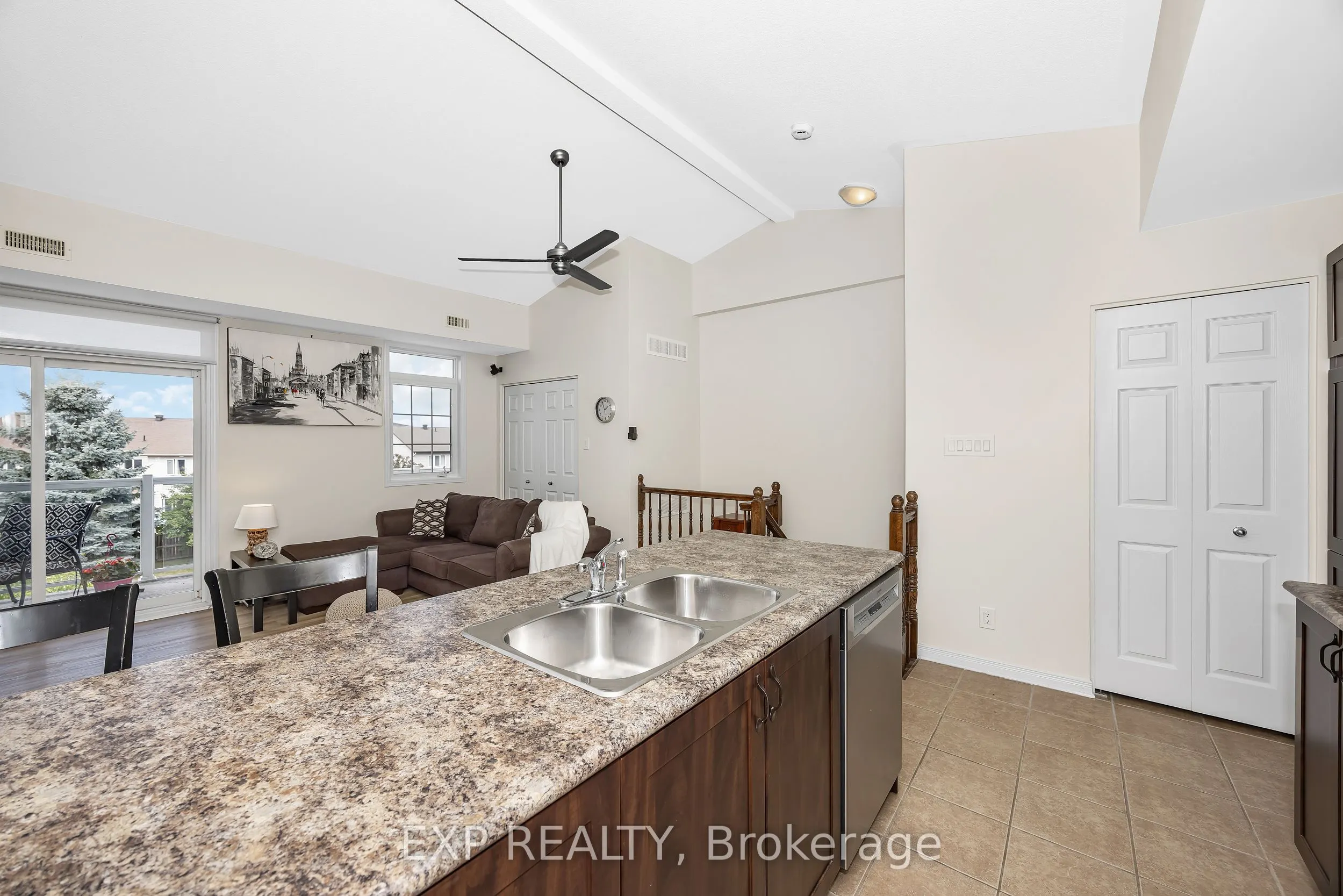 107 Artesa Private, #L