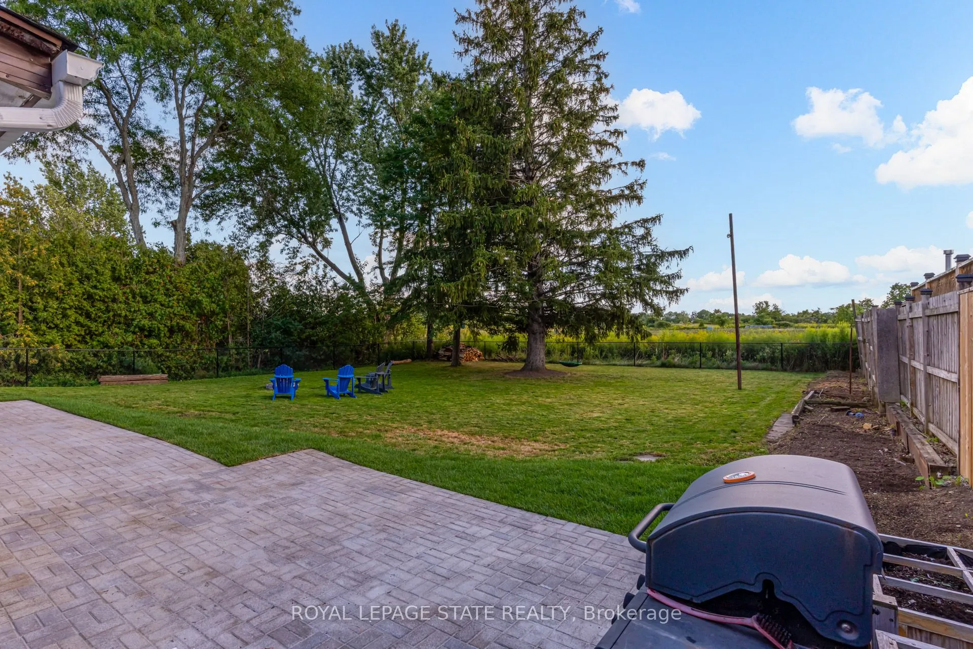 6461 Dickenson Road E