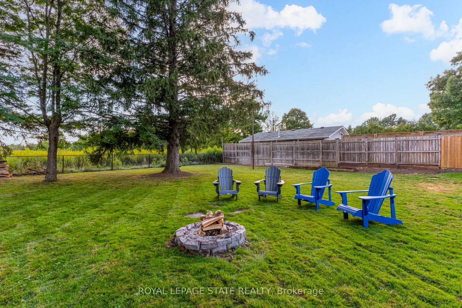 6461 Dickenson Road E