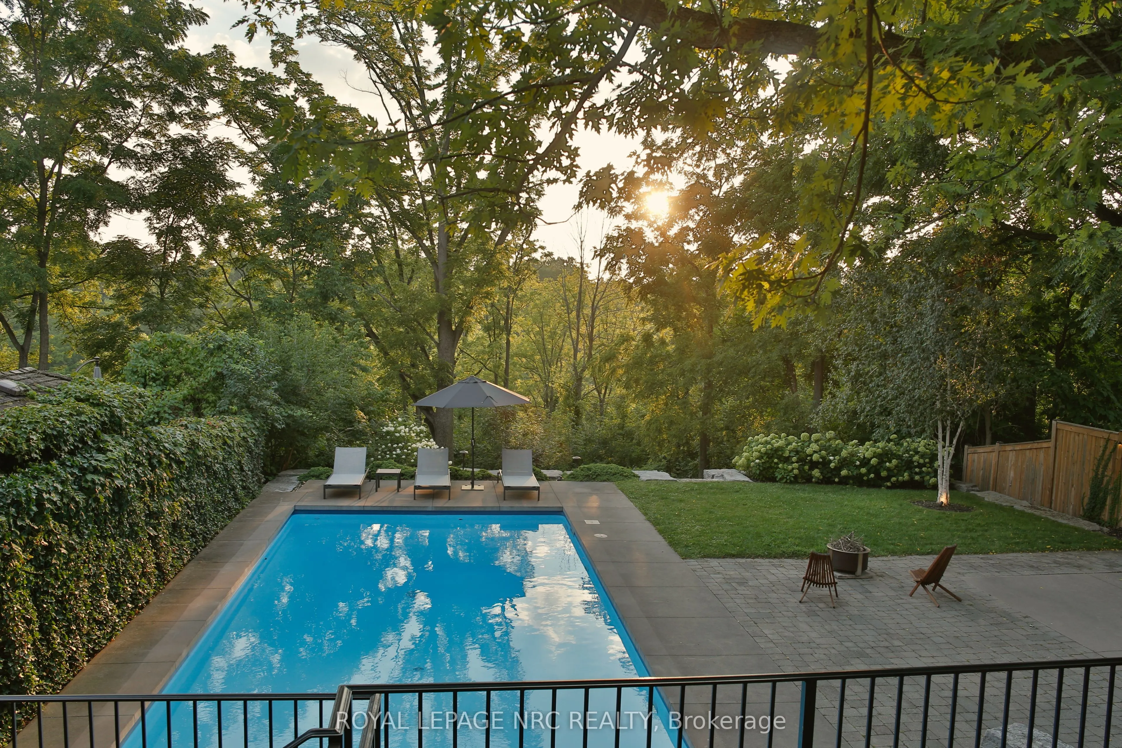 38 Hillcrest Avenue