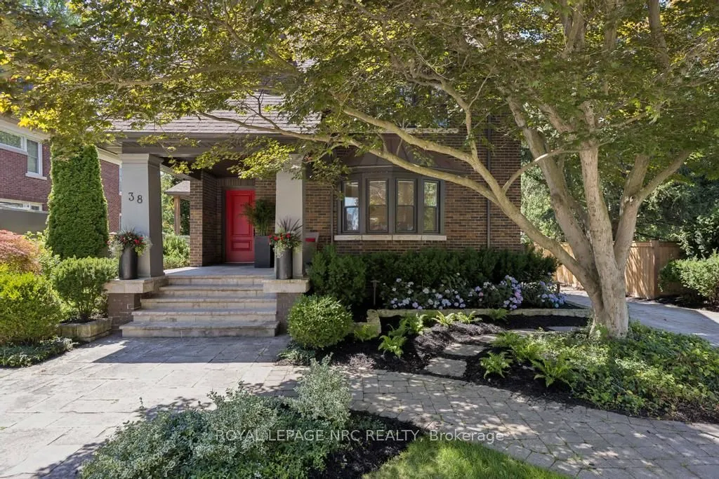 38 Hillcrest Avenue