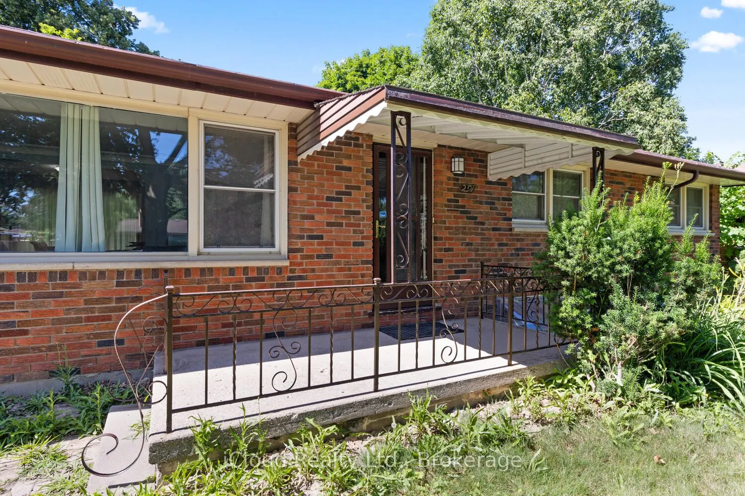 291 NEVILLE Drive