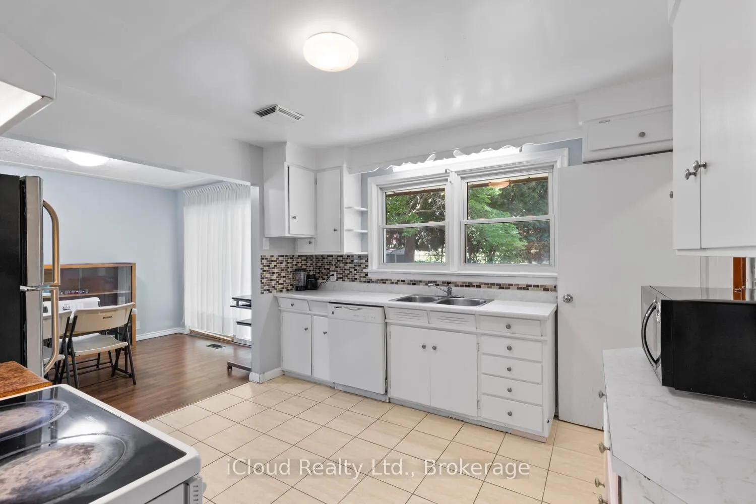291 NEVILLE Drive