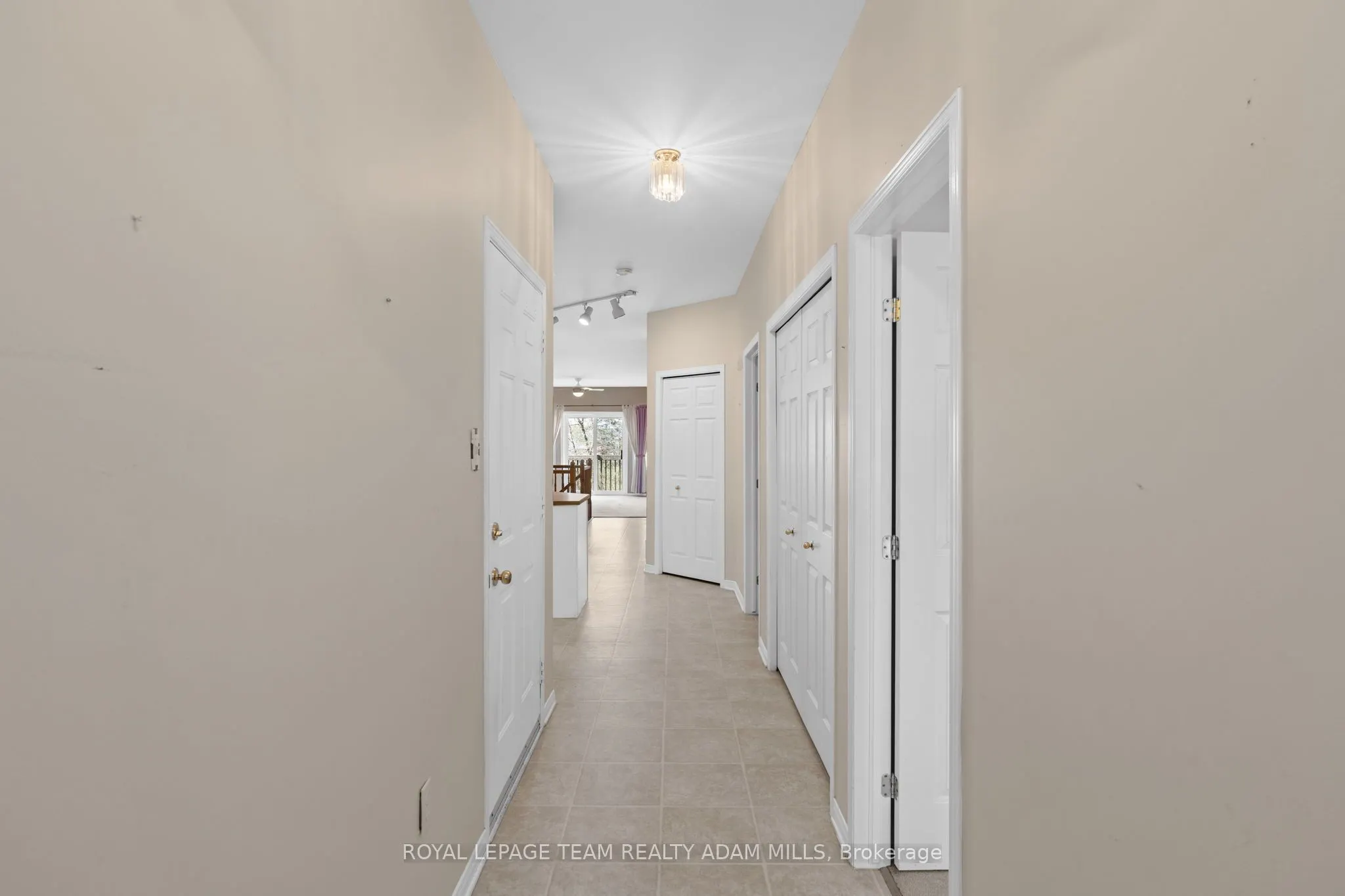 98 Patterson Crescent