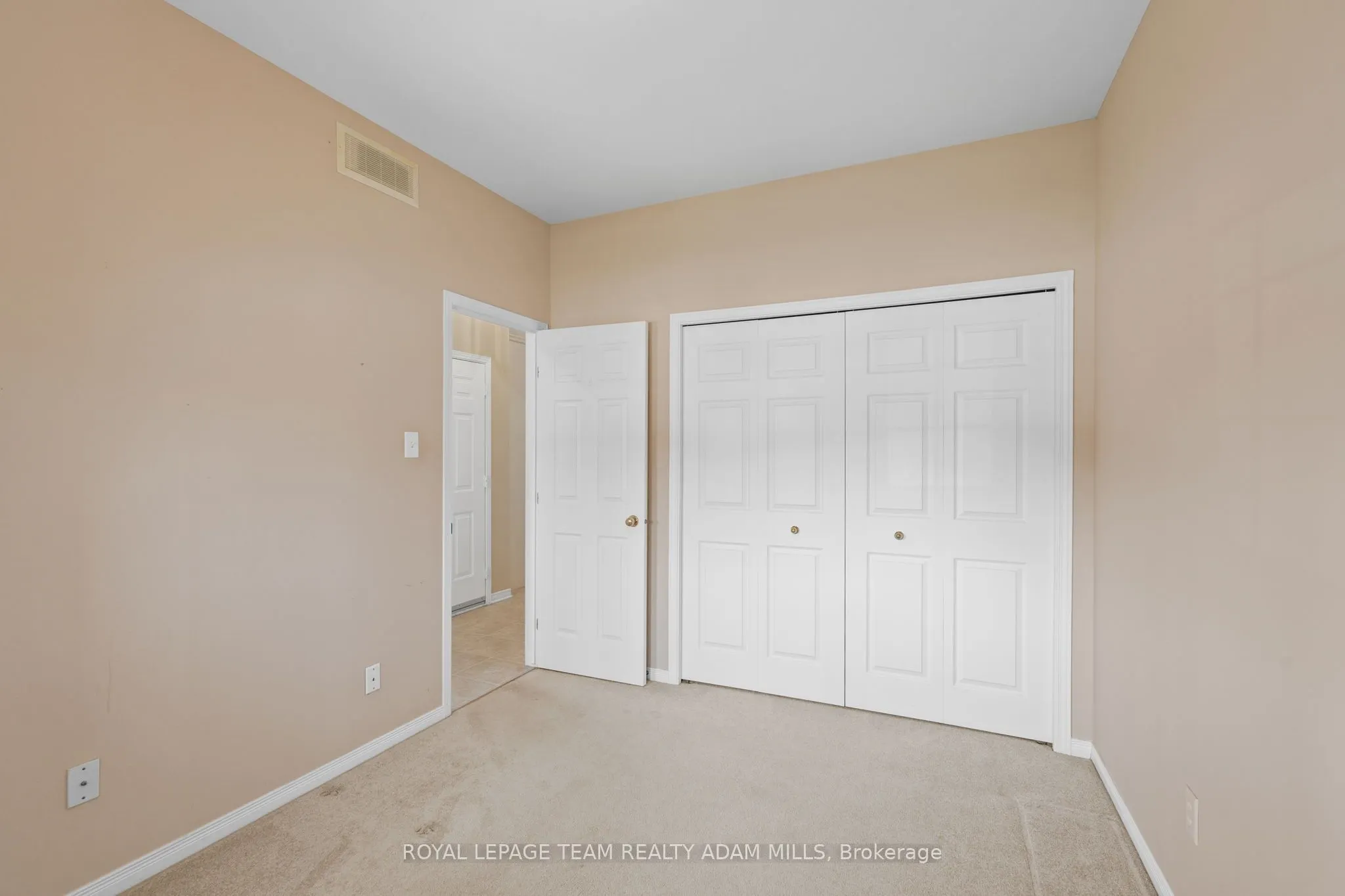 98 Patterson Crescent