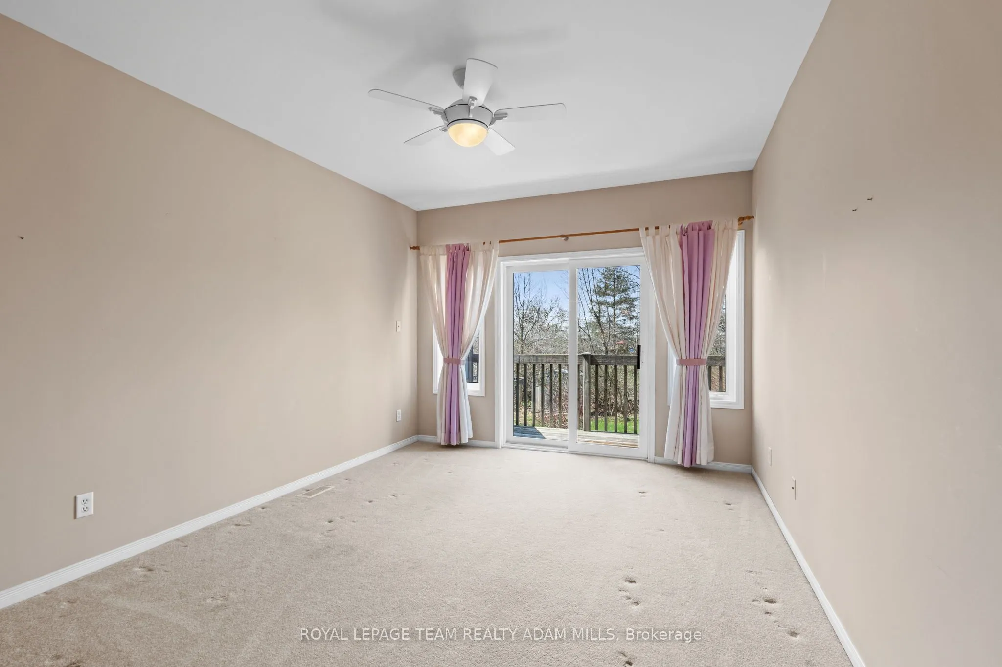 98 Patterson Crescent