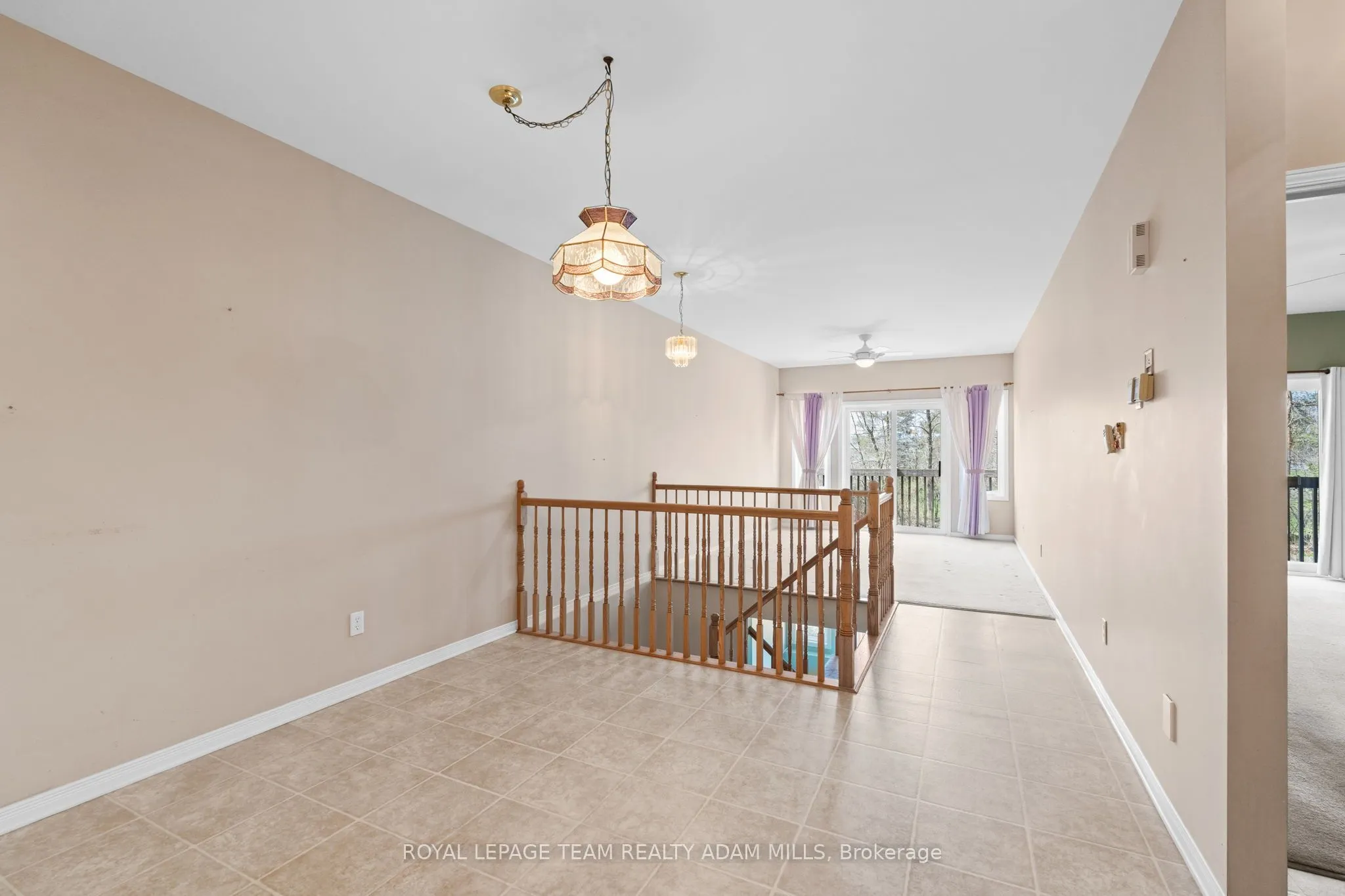 98 Patterson Crescent