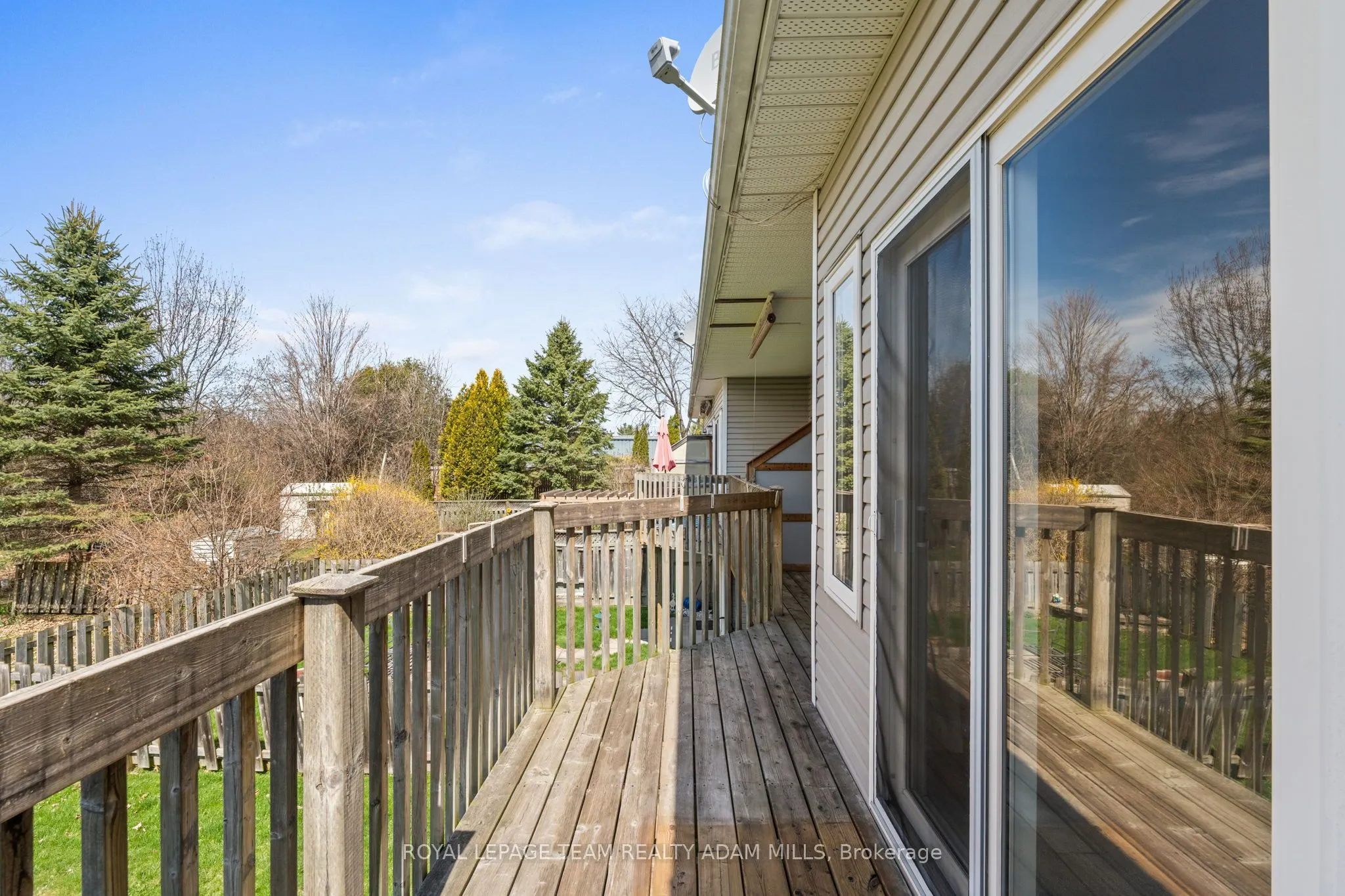 98 Patterson Crescent