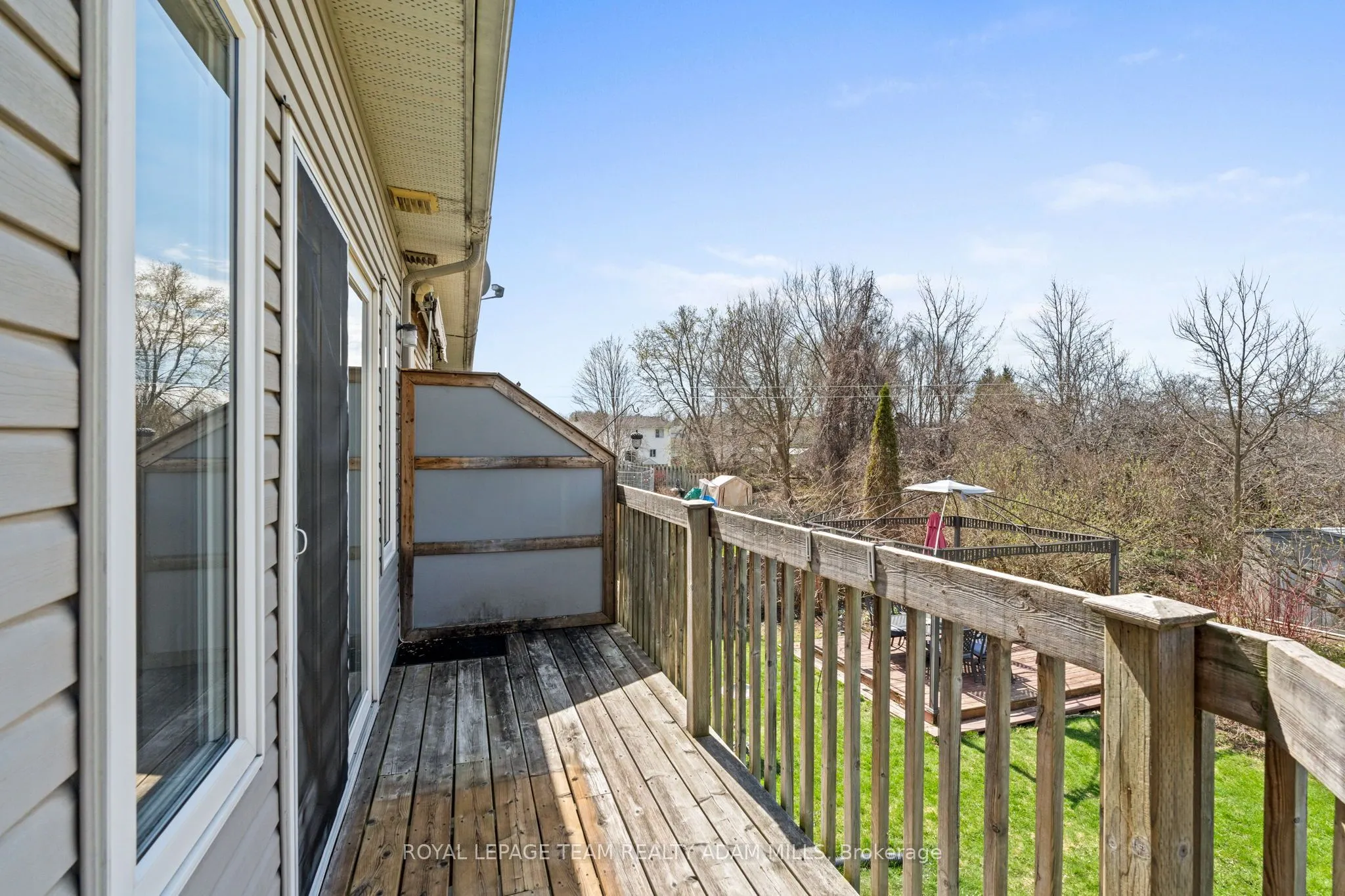 98 Patterson Crescent